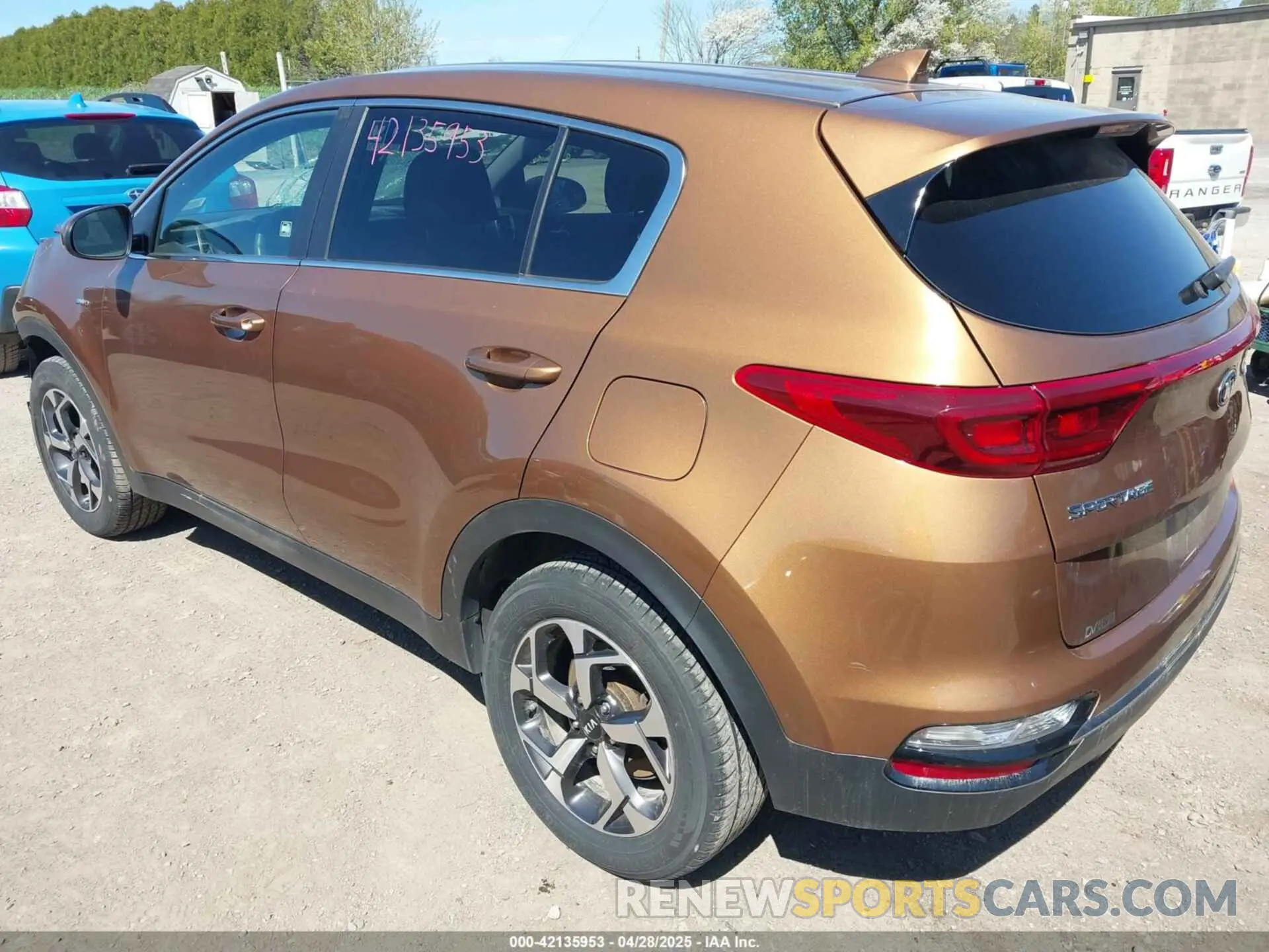3 Photograph of a damaged car KNDPMCAC0L7630657 KIA SPORTAGE 2020
