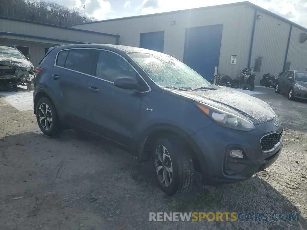 4 Photograph of a damaged car KNDPMCAC0L7650231 KIA SPORTAGE 2020