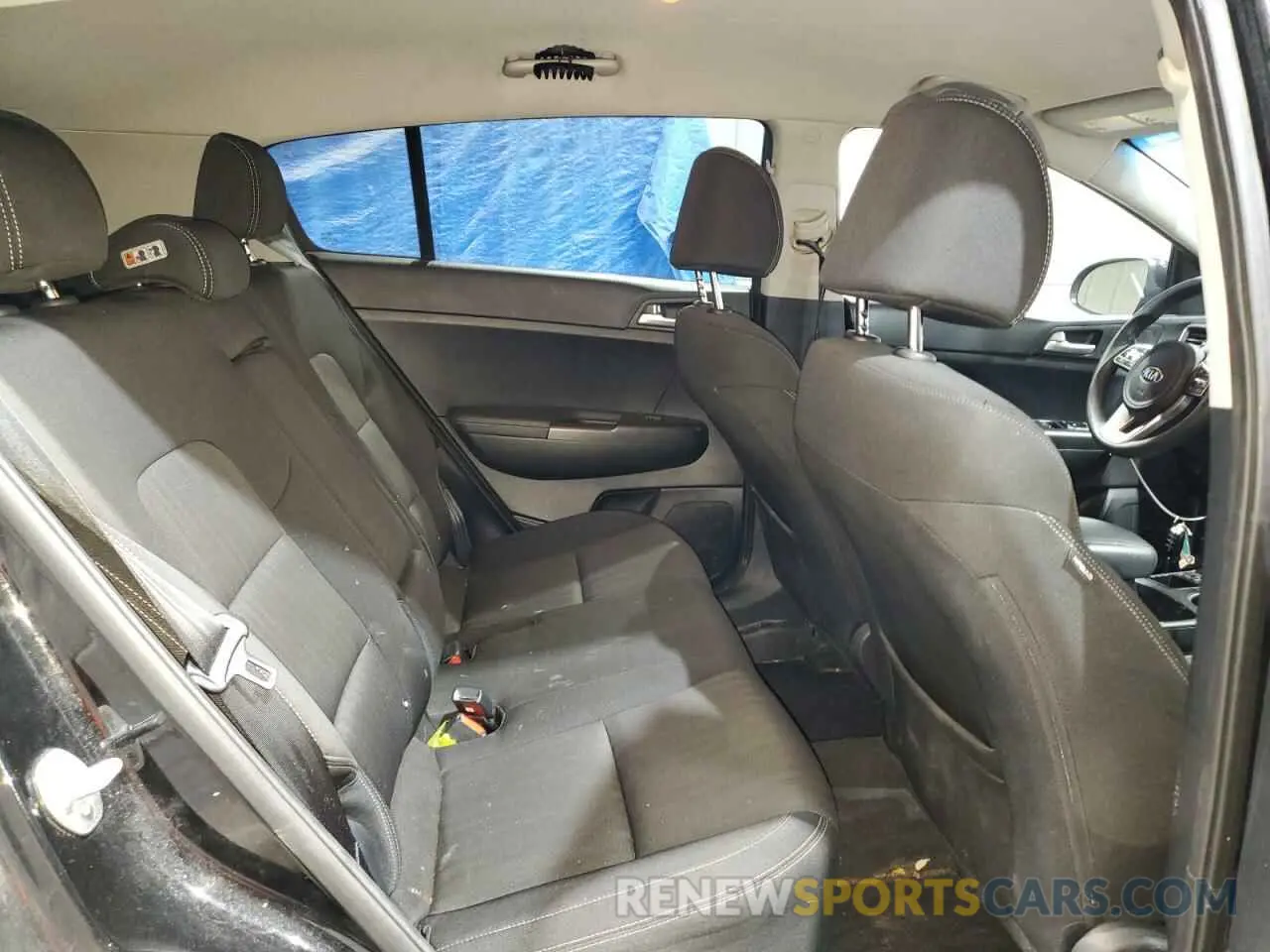 11 Photograph of a damaged car KNDPMCAC0L7700559 KIA SPORTAGE 2020