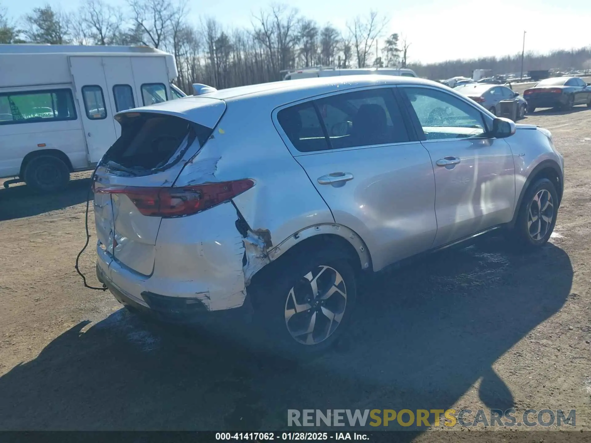 4 Photograph of a damaged car KNDPMCAC0L7731701 KIA SPORTAGE 2020