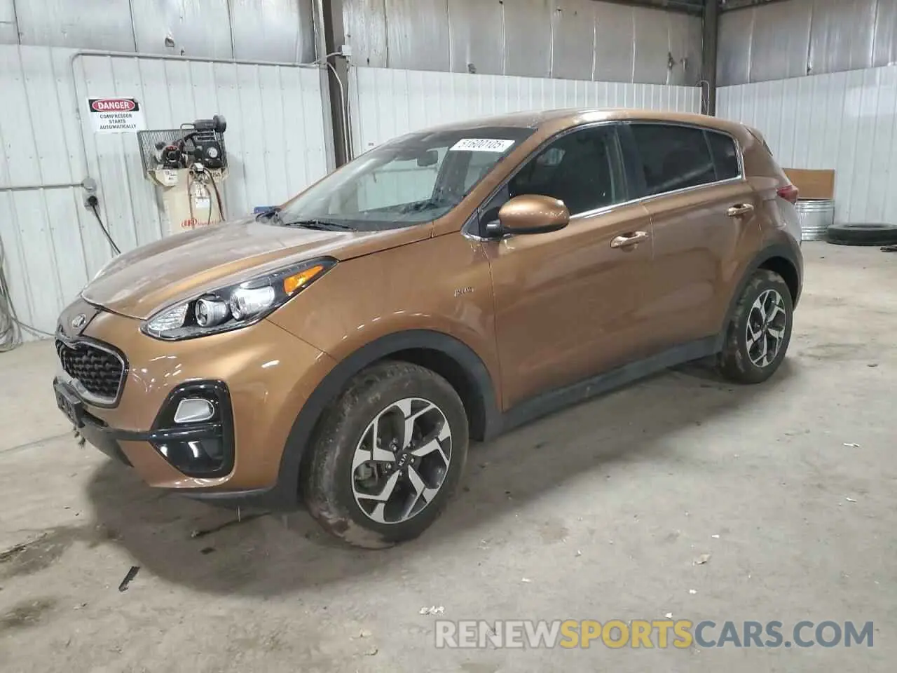 1 Photograph of a damaged car KNDPMCAC0L7737658 KIA SPORTAGE 2020