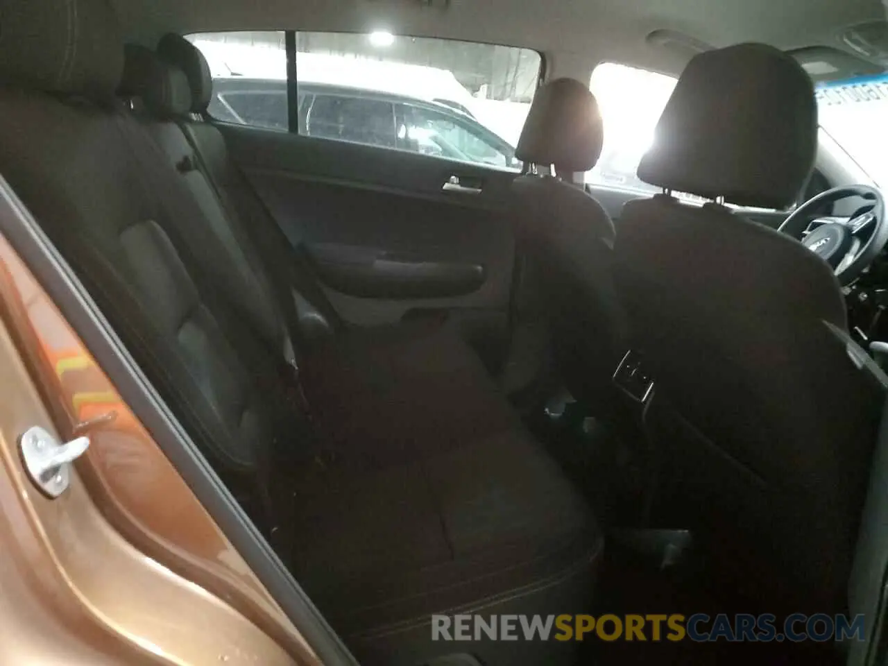 11 Photograph of a damaged car KNDPMCAC0L7737658 KIA SPORTAGE 2020