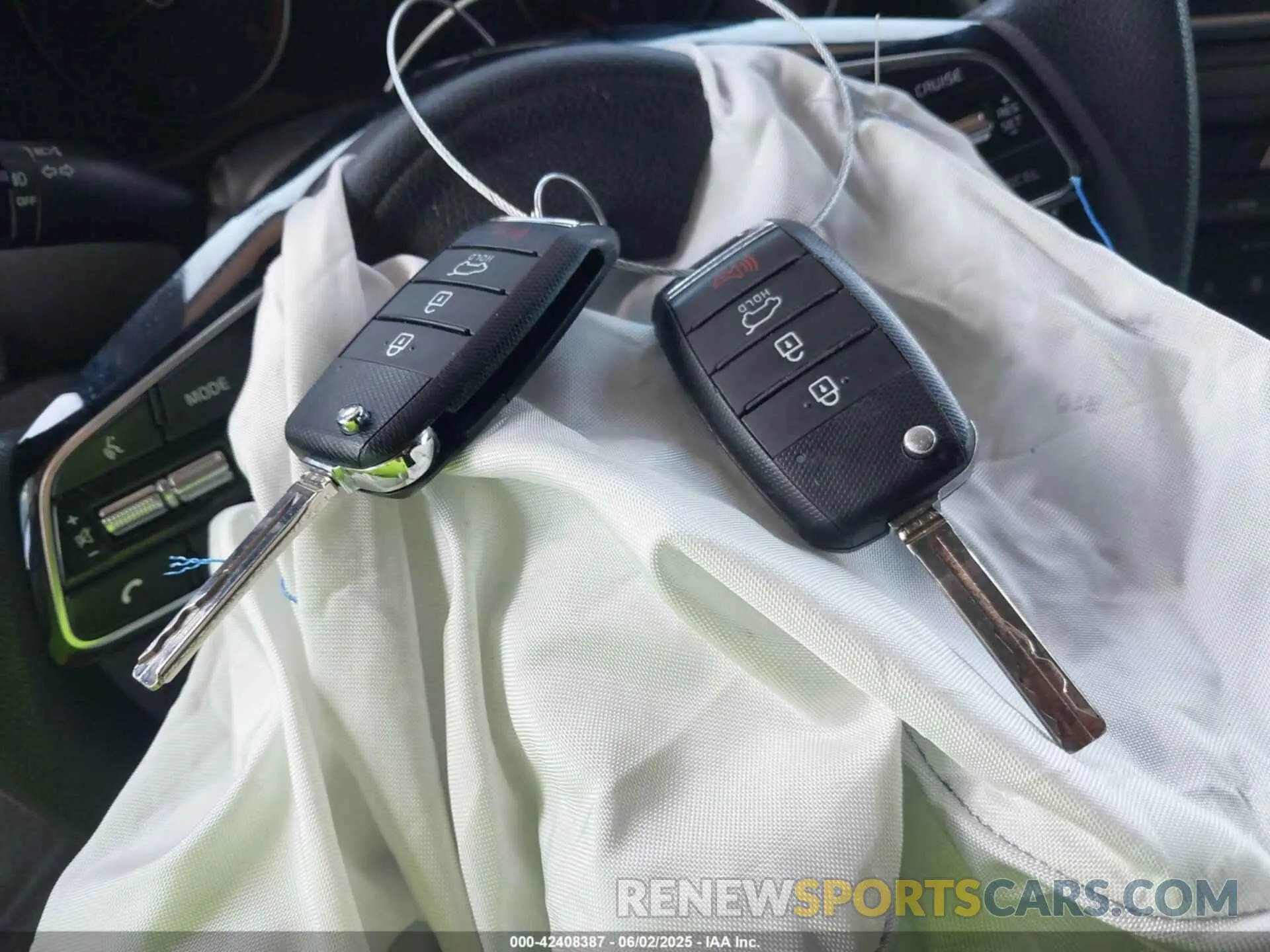 11 Photograph of a damaged car KNDPMCAC0L7745162 KIA SPORTAGE 2020