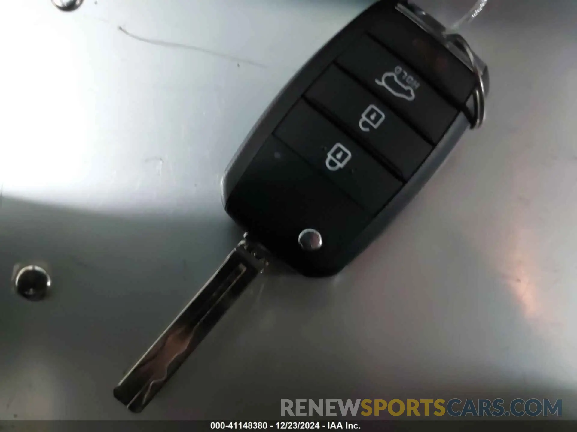 11 Photograph of a damaged car KNDPMCAC0L7761684 KIA SPORTAGE 2020