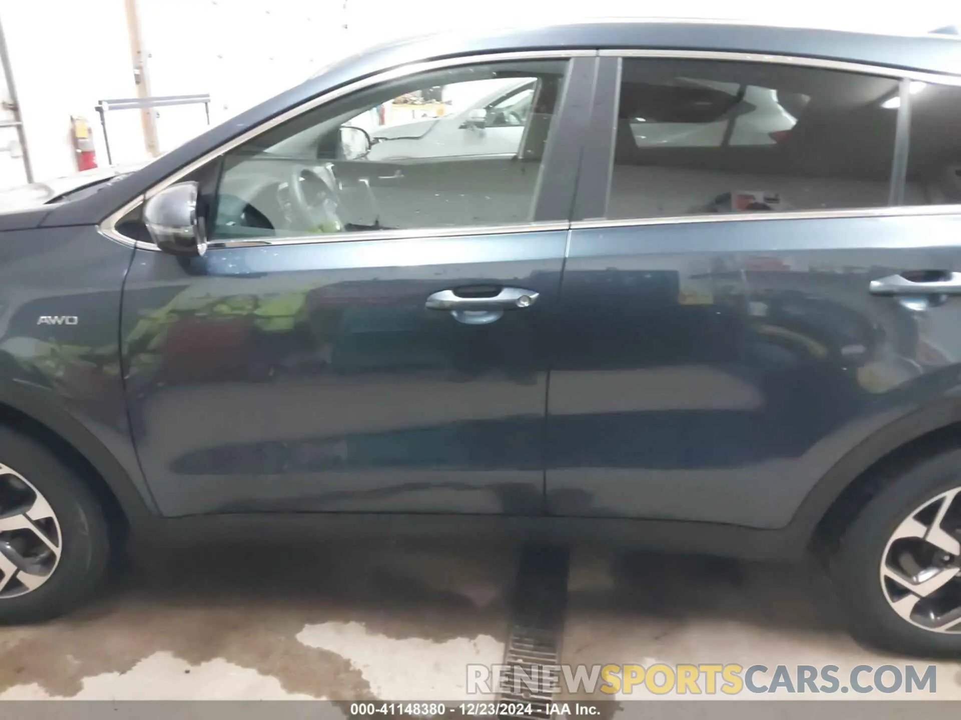 14 Photograph of a damaged car KNDPMCAC0L7761684 KIA SPORTAGE 2020