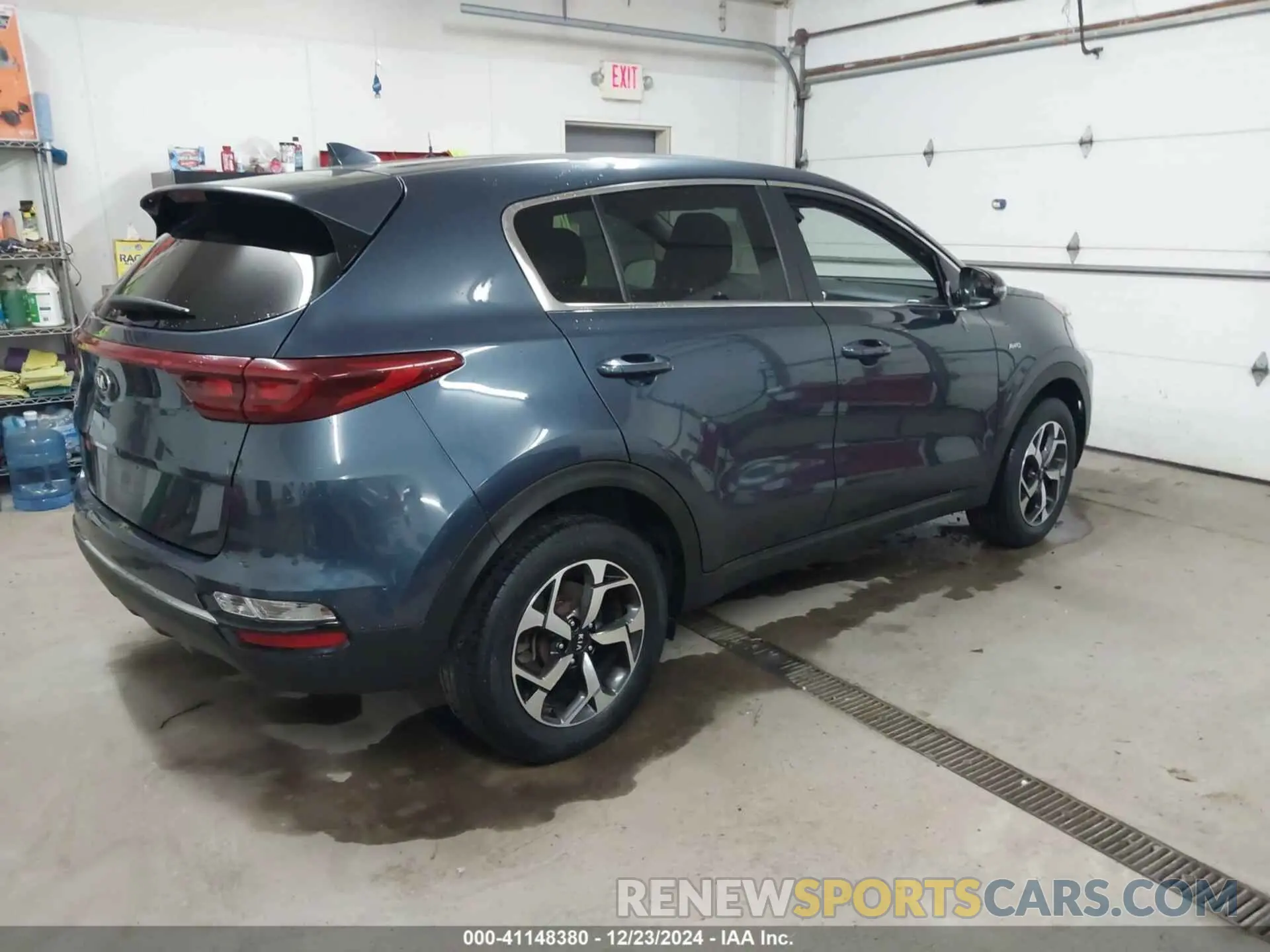 4 Photograph of a damaged car KNDPMCAC0L7761684 KIA SPORTAGE 2020