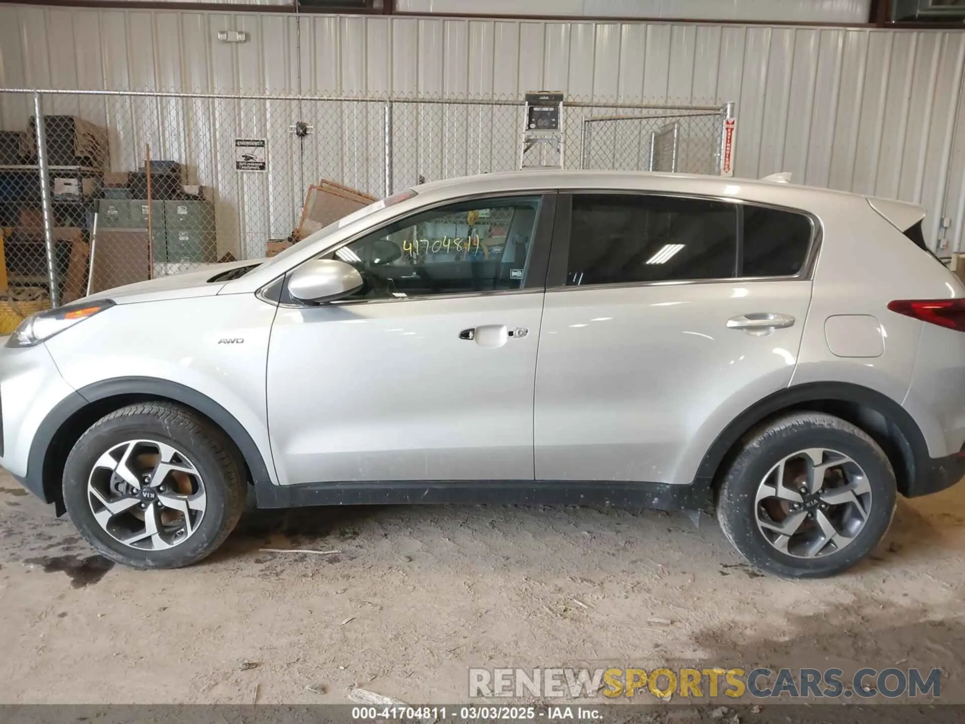 14 Photograph of a damaged car KNDPMCAC0L7810205 KIA SPORTAGE 2020