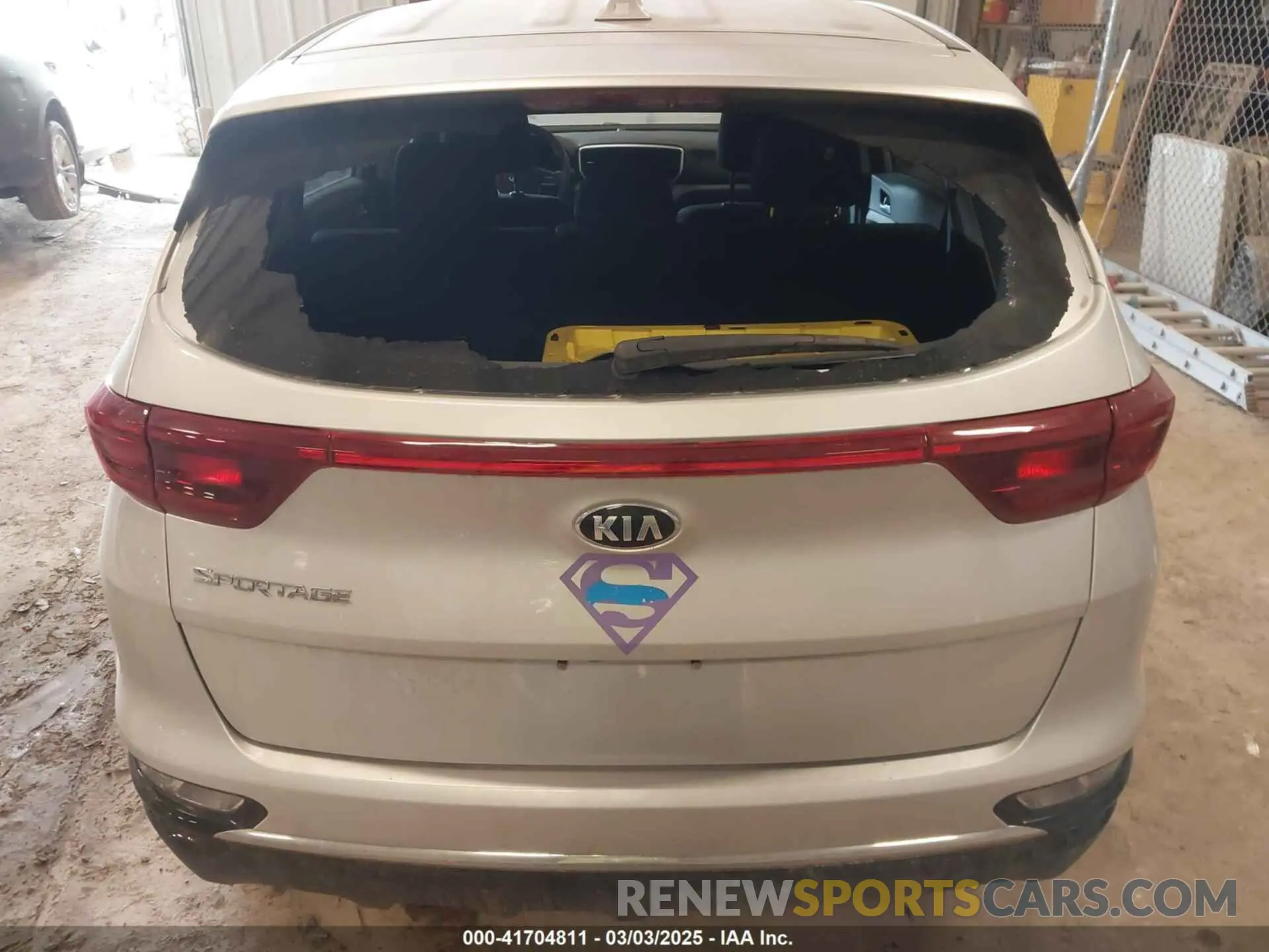 16 Photograph of a damaged car KNDPMCAC0L7810205 KIA SPORTAGE 2020