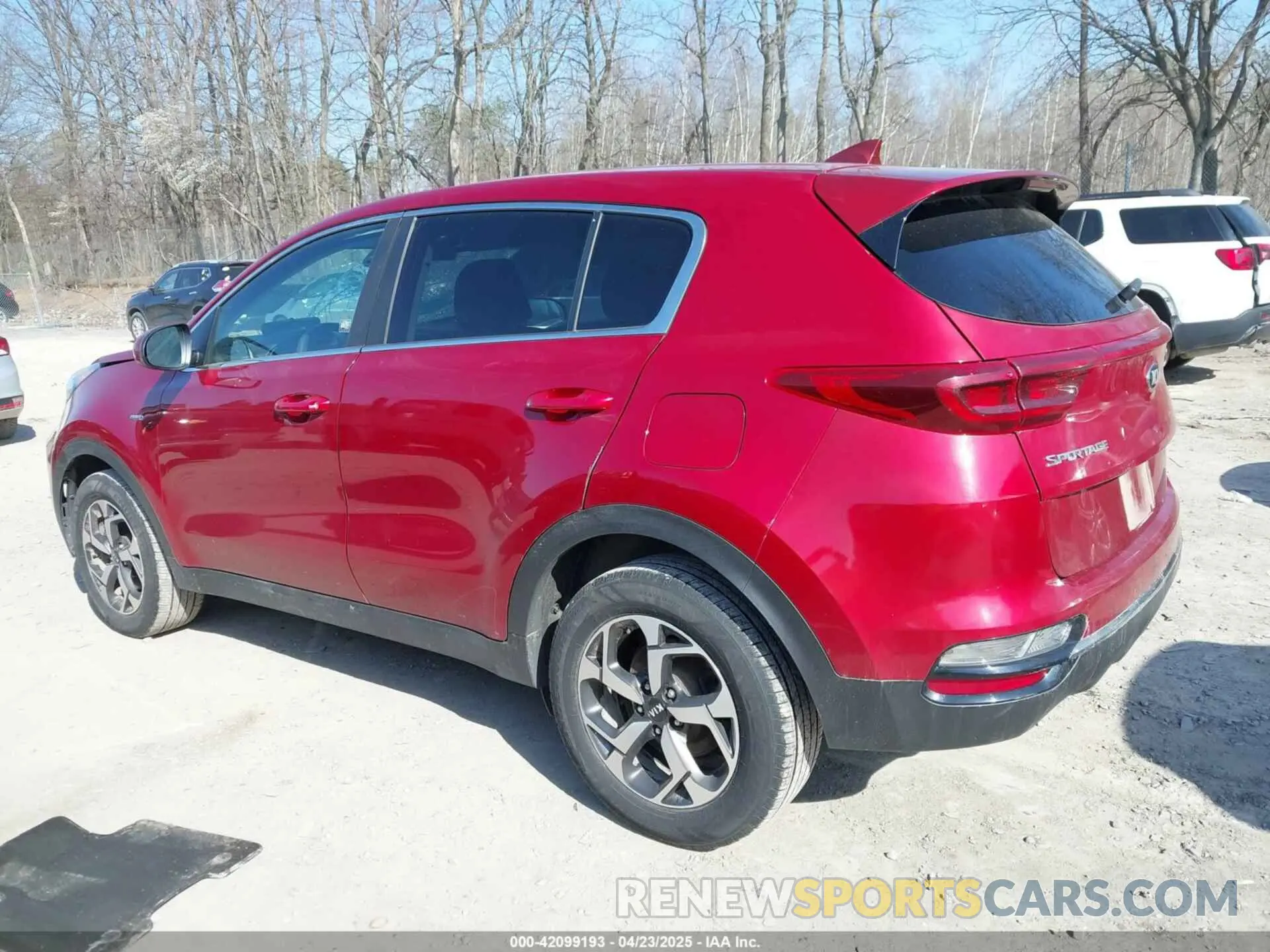 14 Photograph of a damaged car KNDPMCAC1L7662467 KIA SPORTAGE 2020