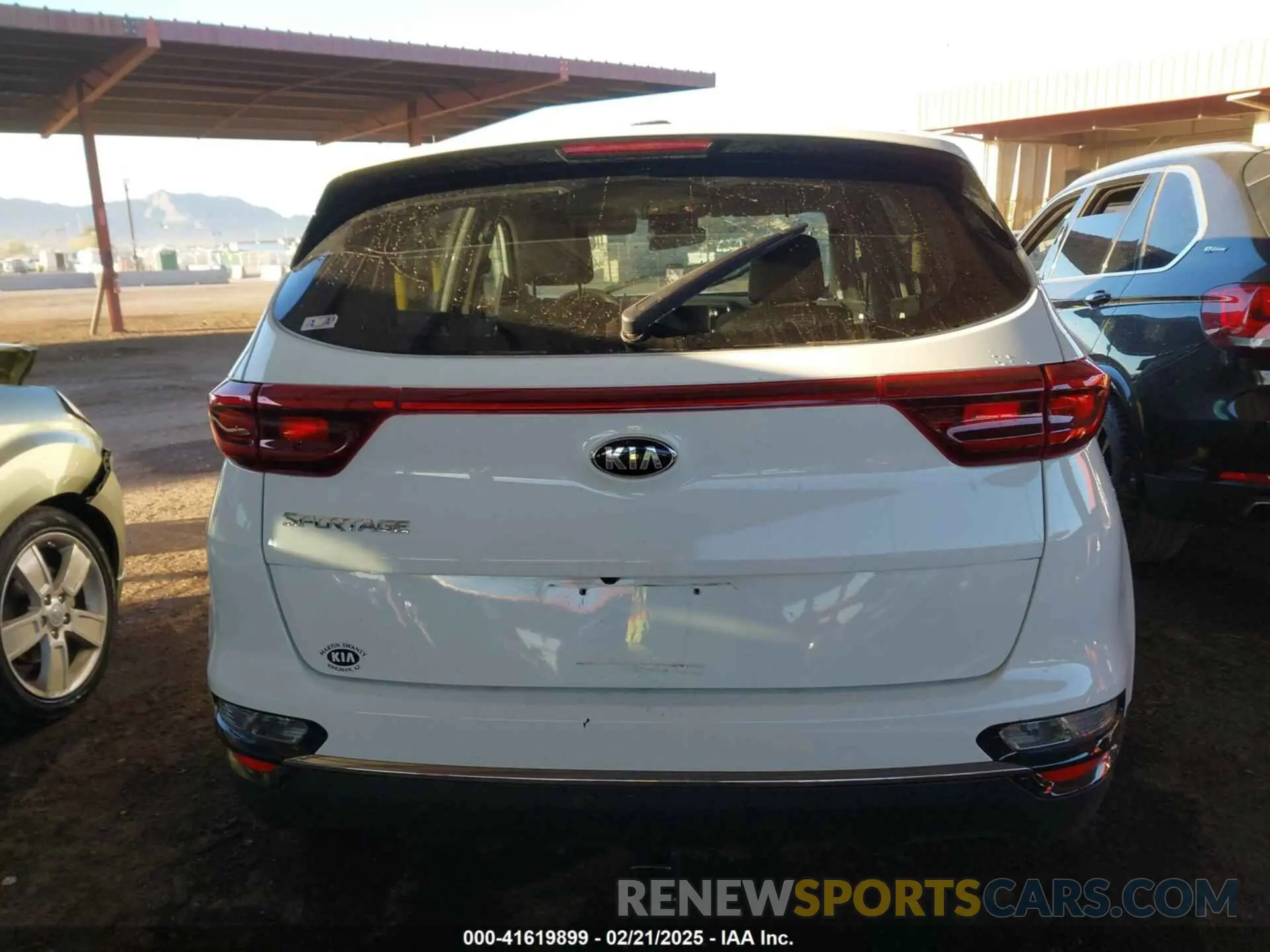 15 Photograph of a damaged car KNDPMCAC1L7689099 KIA SPORTAGE 2020