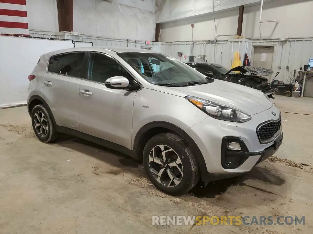 4 Photograph of a damaged car KNDPMCAC1L7707777 KIA SPORTAGE 2020