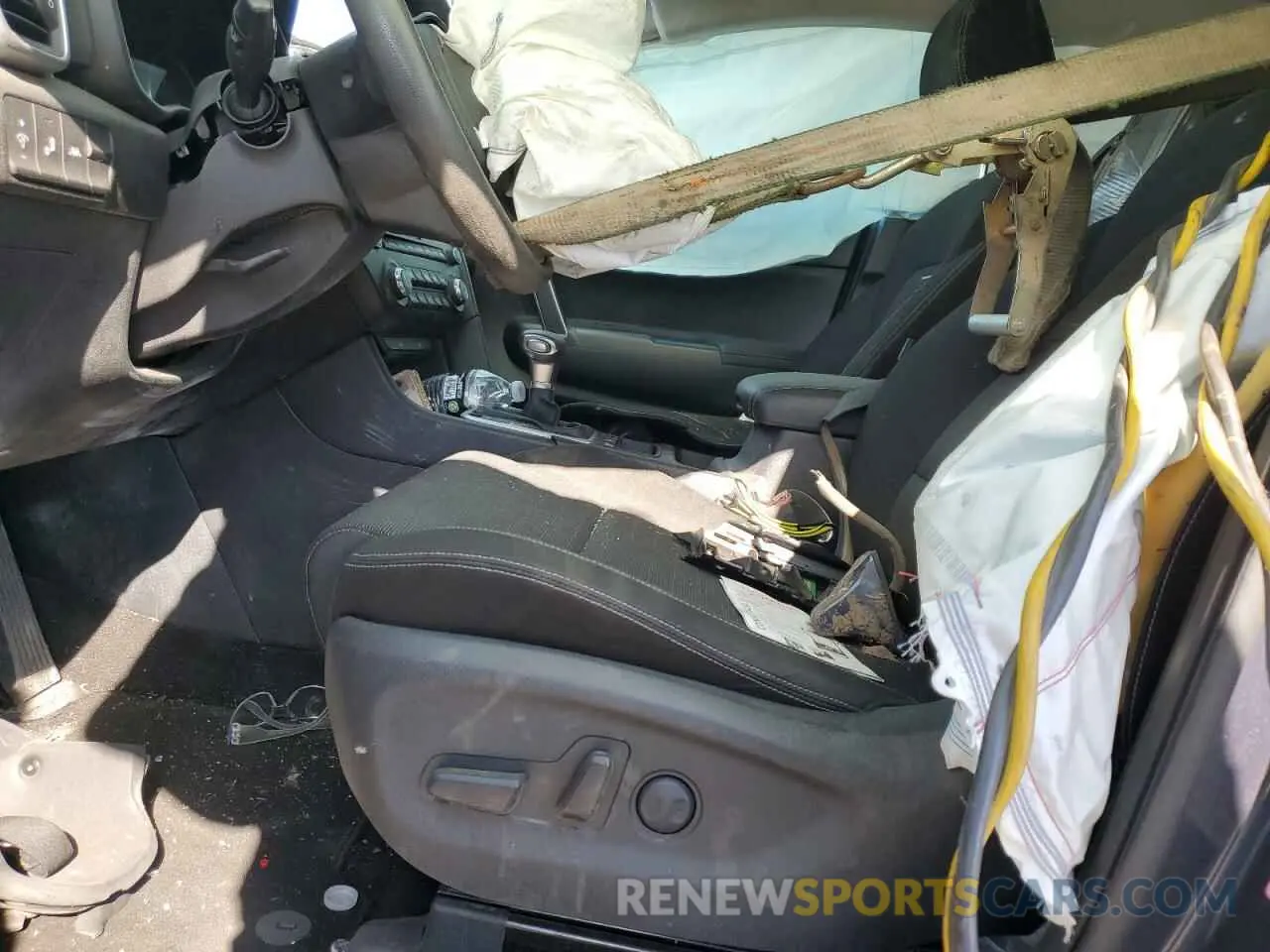 7 Photograph of a damaged car KNDPMCAC1L7763041 KIA SPORTAGE 2020