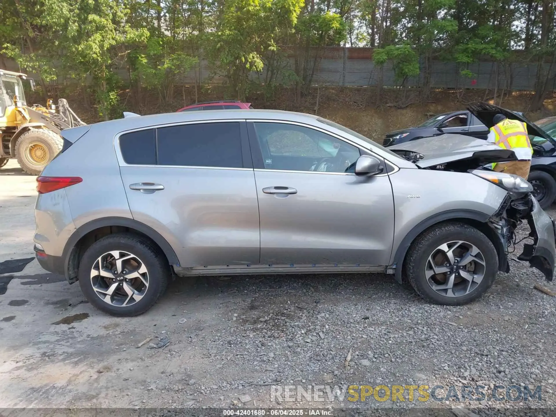 13 Photograph of a damaged car KNDPMCAC1L7788151 KIA SPORTAGE 2020