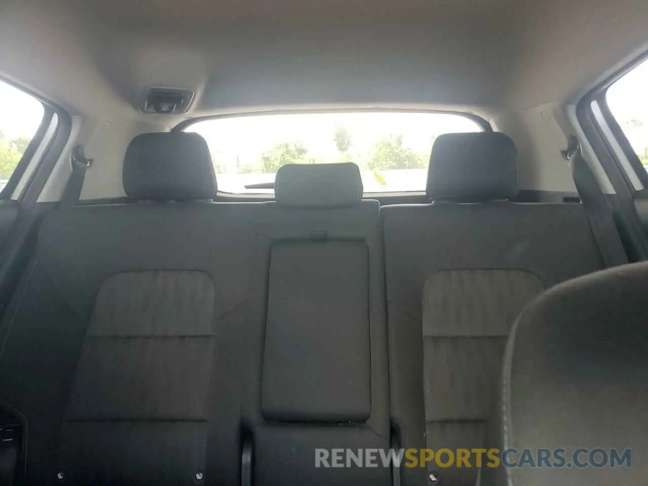 10 Photograph of a damaged car KNDPMCAC1L7803277 KIA SPORTAGE 2020