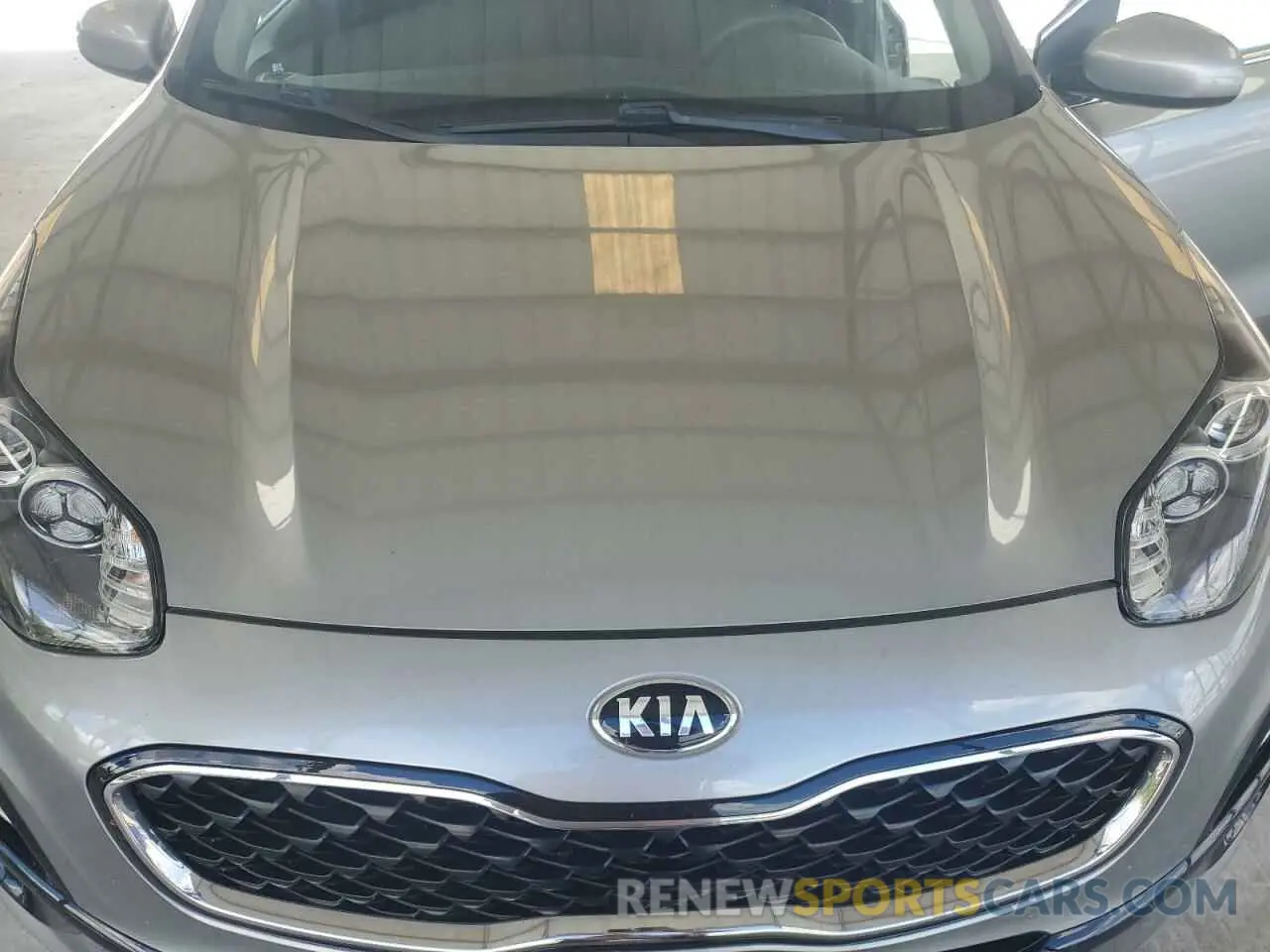 12 Photograph of a damaged car KNDPMCAC1L7803277 KIA SPORTAGE 2020