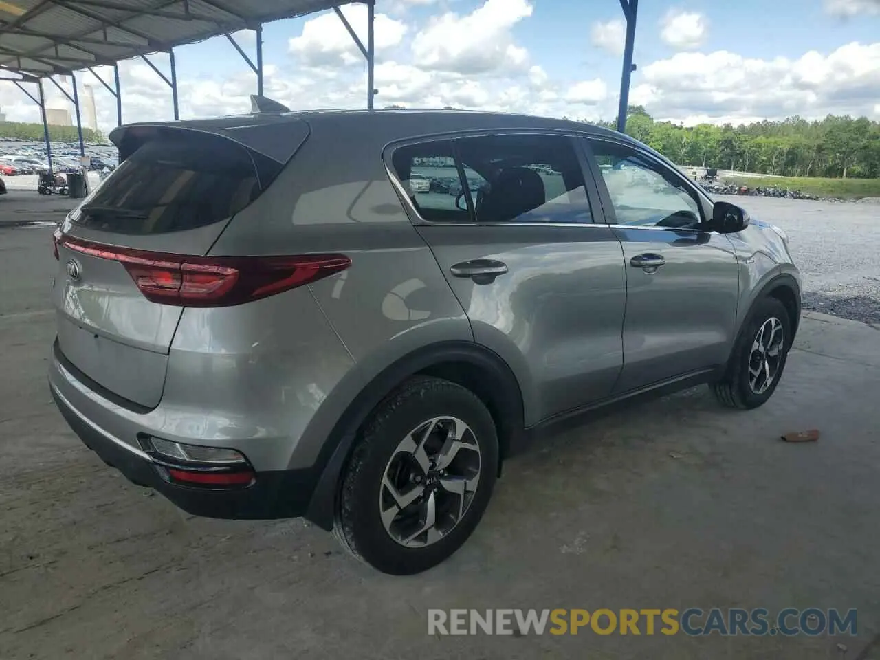 3 Photograph of a damaged car KNDPMCAC1L7803277 KIA SPORTAGE 2020
