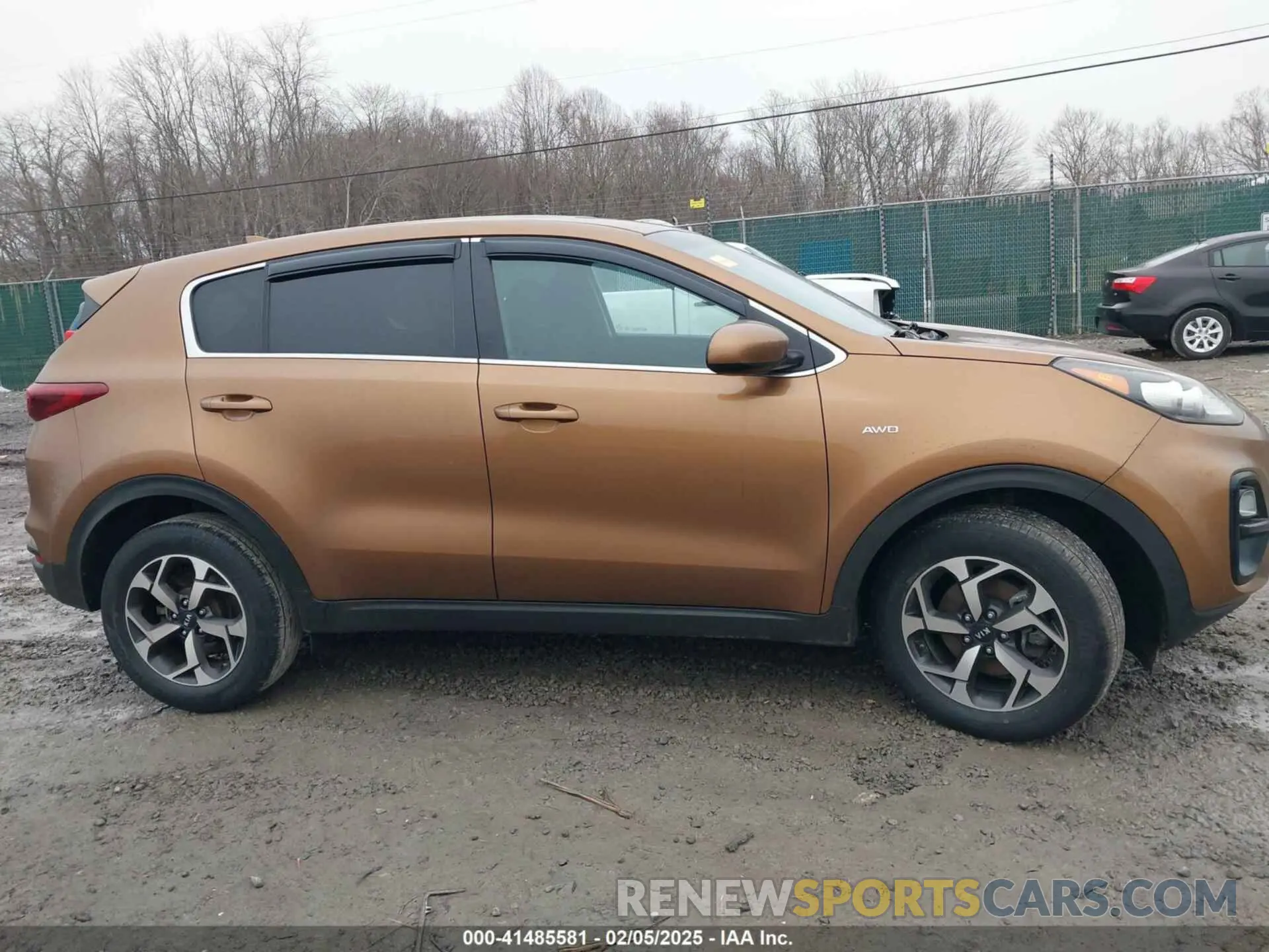 13 Photograph of a damaged car KNDPMCAC1L7807586 KIA SPORTAGE 2020