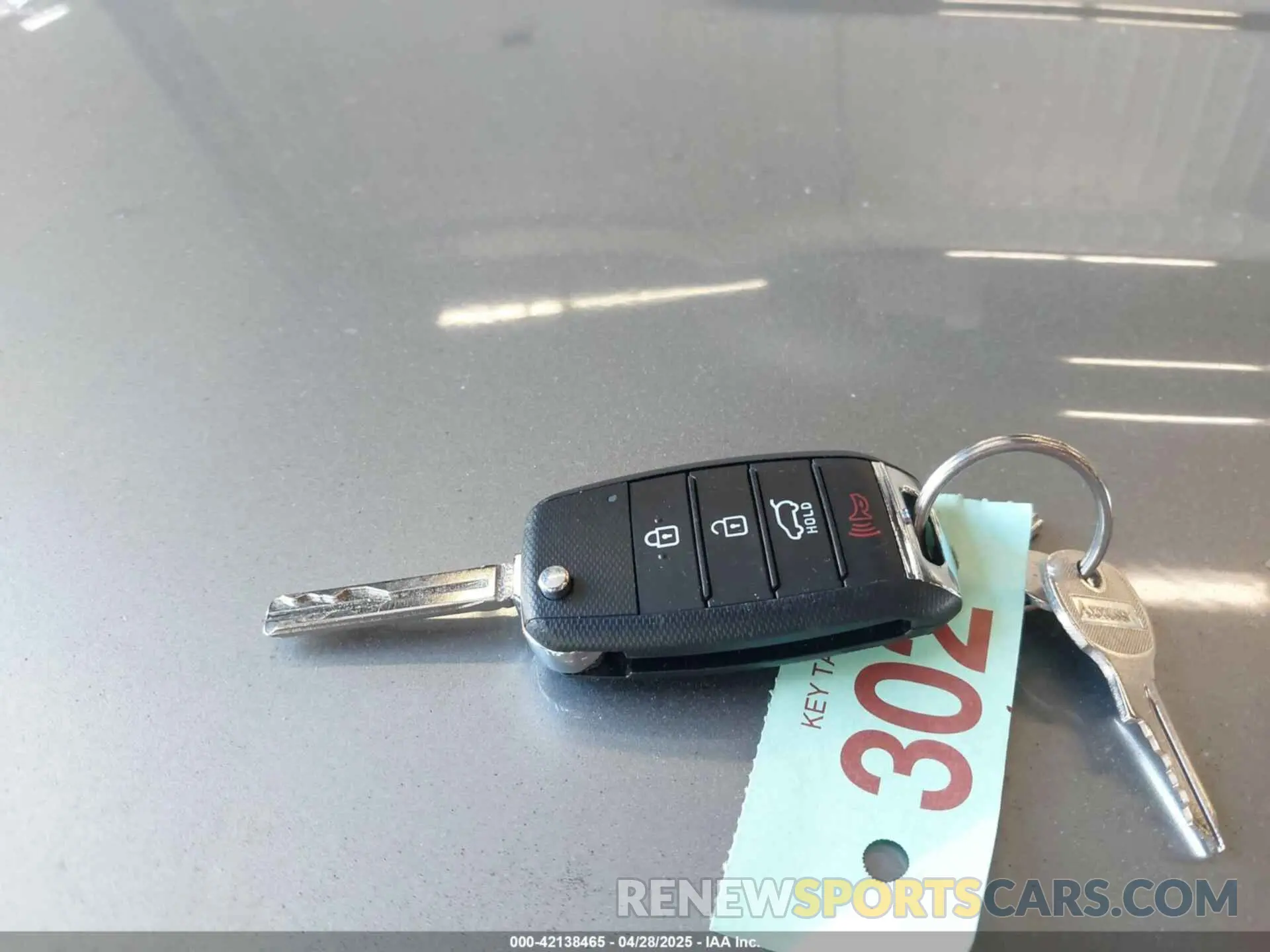 17 Photograph of a damaged car KNDPMCAC1L7832469 KIA SPORTAGE 2020
