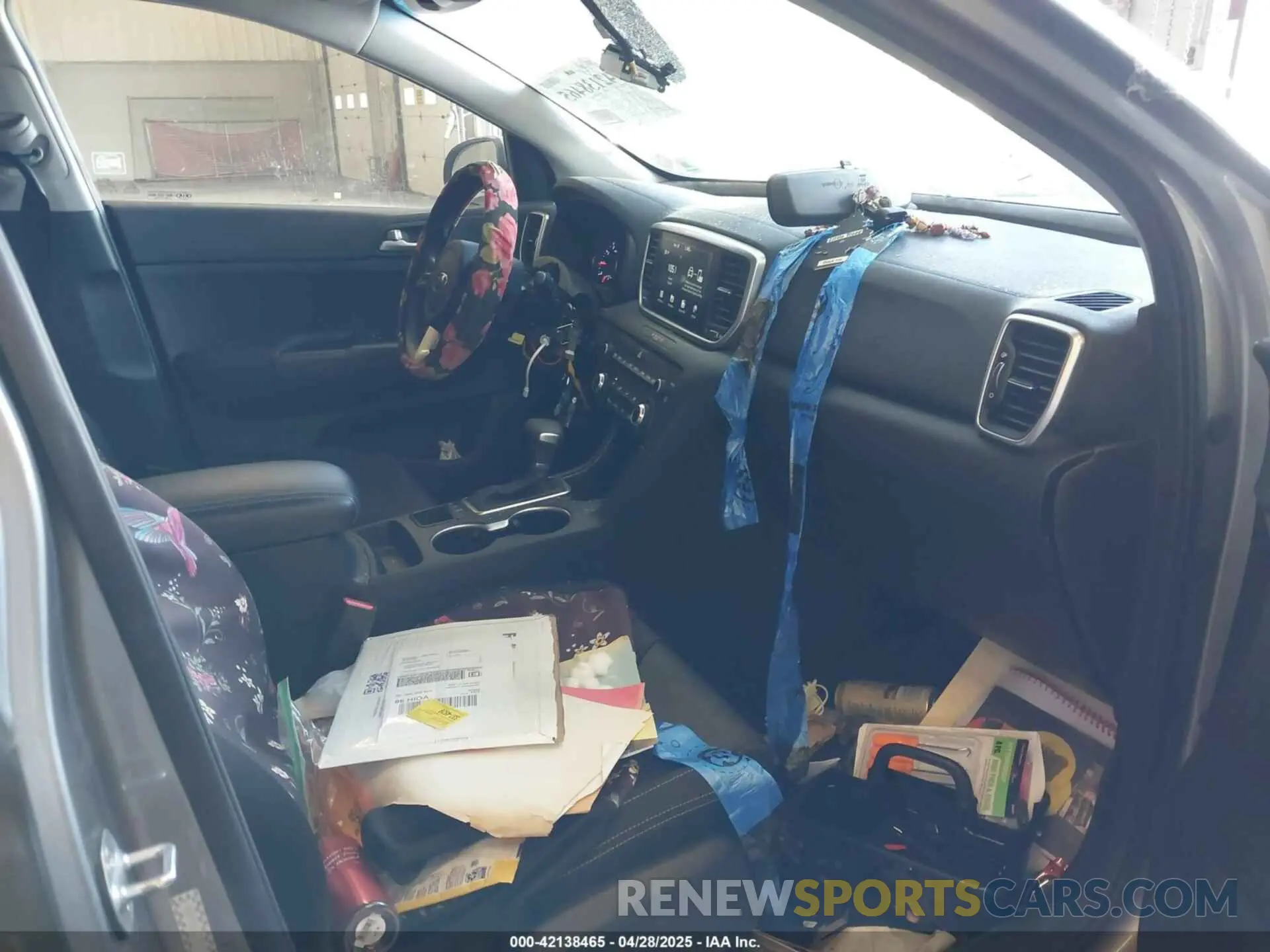 5 Photograph of a damaged car KNDPMCAC1L7832469 KIA SPORTAGE 2020