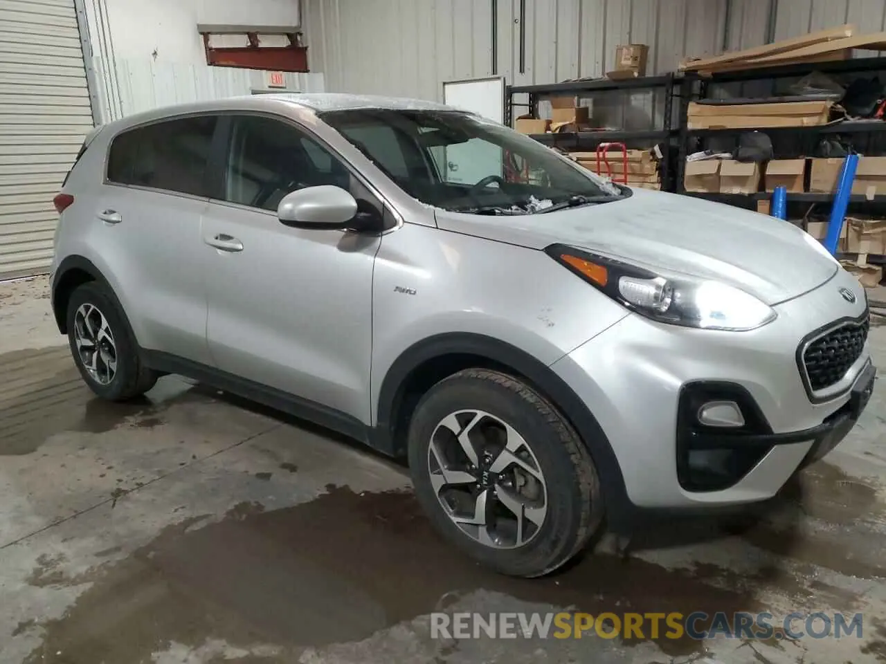 4 Photograph of a damaged car KNDPMCAC2L7641319 KIA SPORTAGE 2020