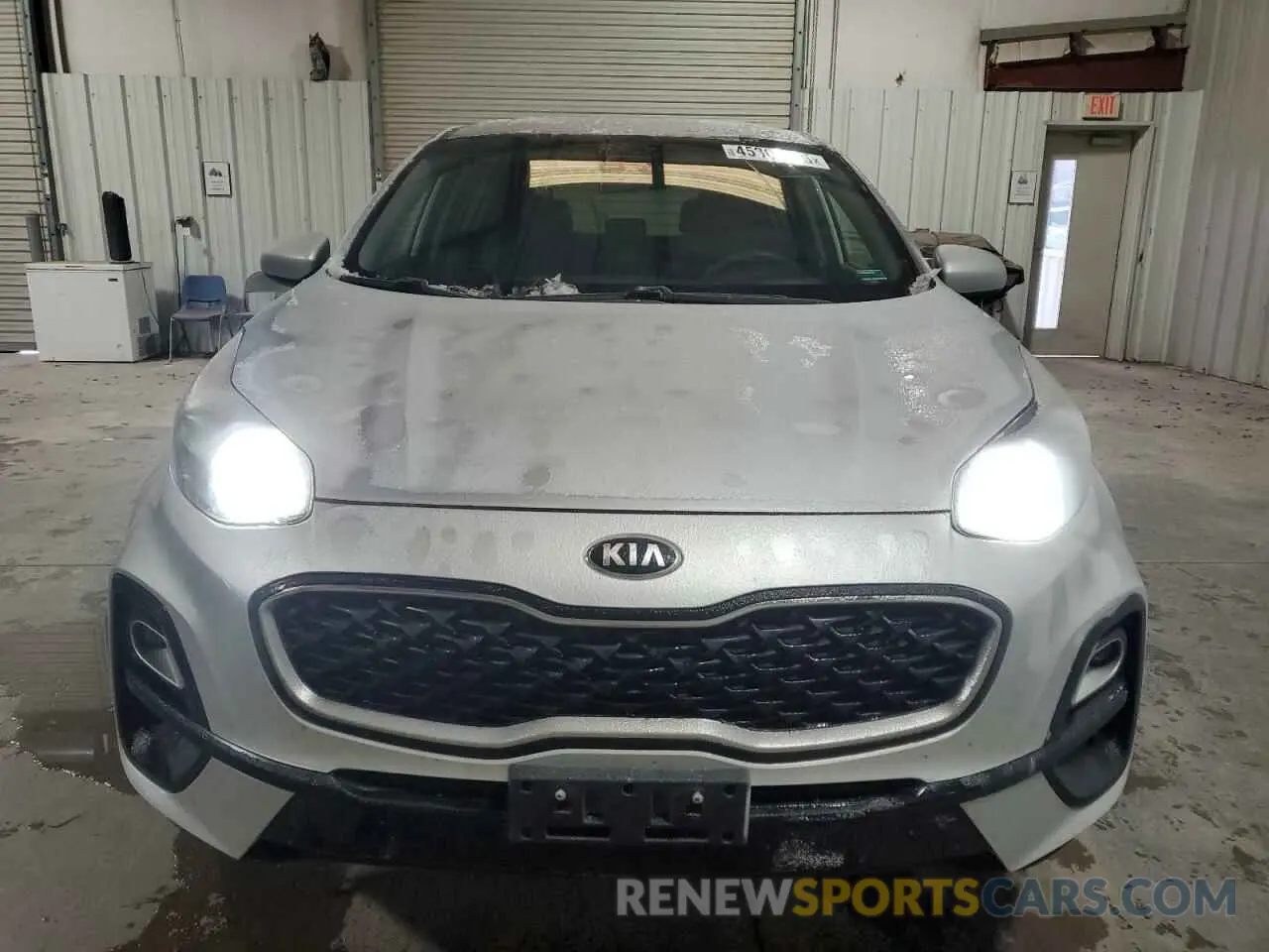 5 Photograph of a damaged car KNDPMCAC2L7641319 KIA SPORTAGE 2020