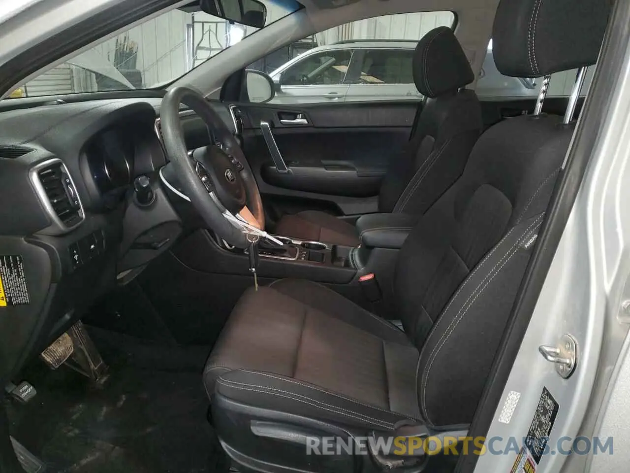 7 Photograph of a damaged car KNDPMCAC2L7641319 KIA SPORTAGE 2020