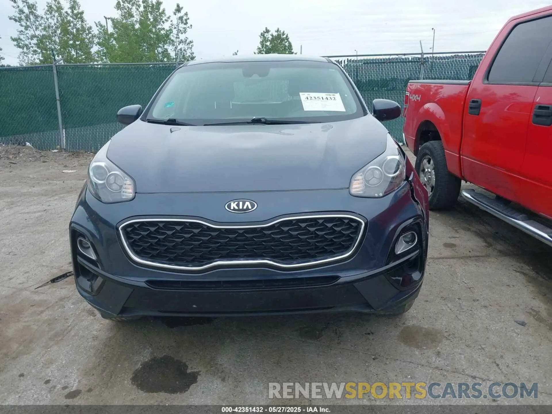 12 Photograph of a damaged car KNDPMCAC2L7699611 KIA SPORTAGE 2020
