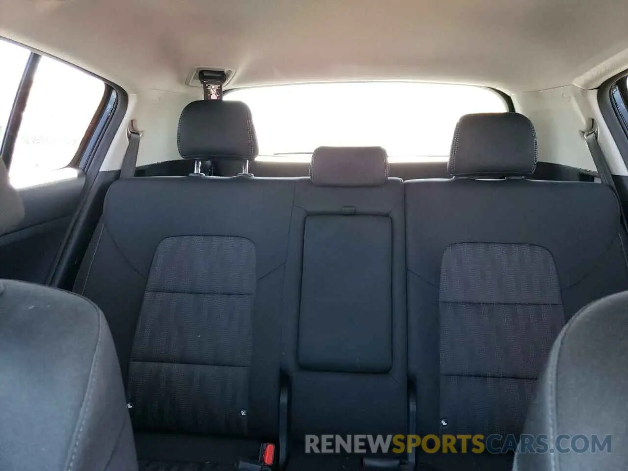 10 Photograph of a damaged car KNDPMCAC2L7755076 KIA SPORTAGE 2020
