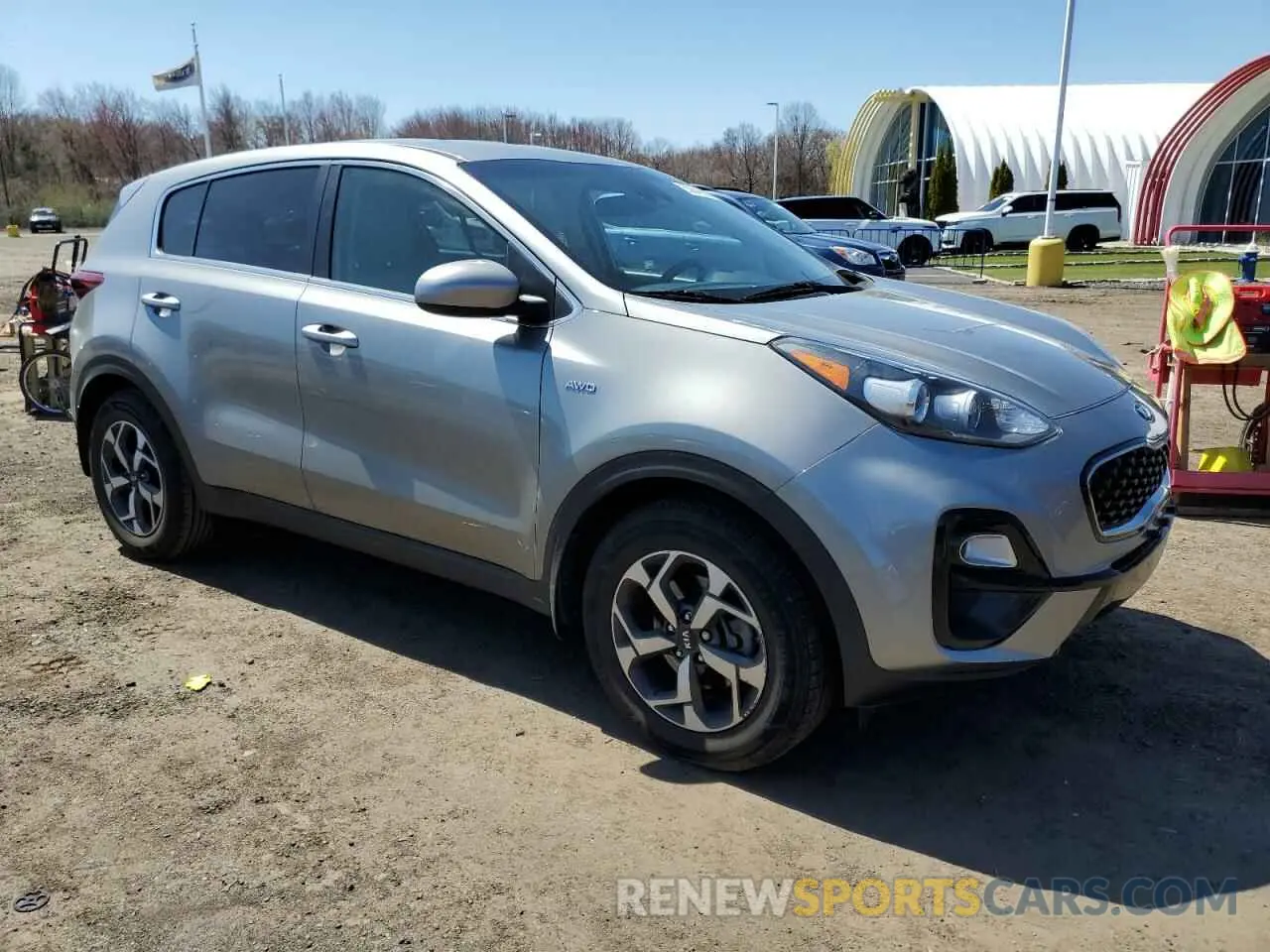 4 Photograph of a damaged car KNDPMCAC2L7771035 KIA SPORTAGE 2020