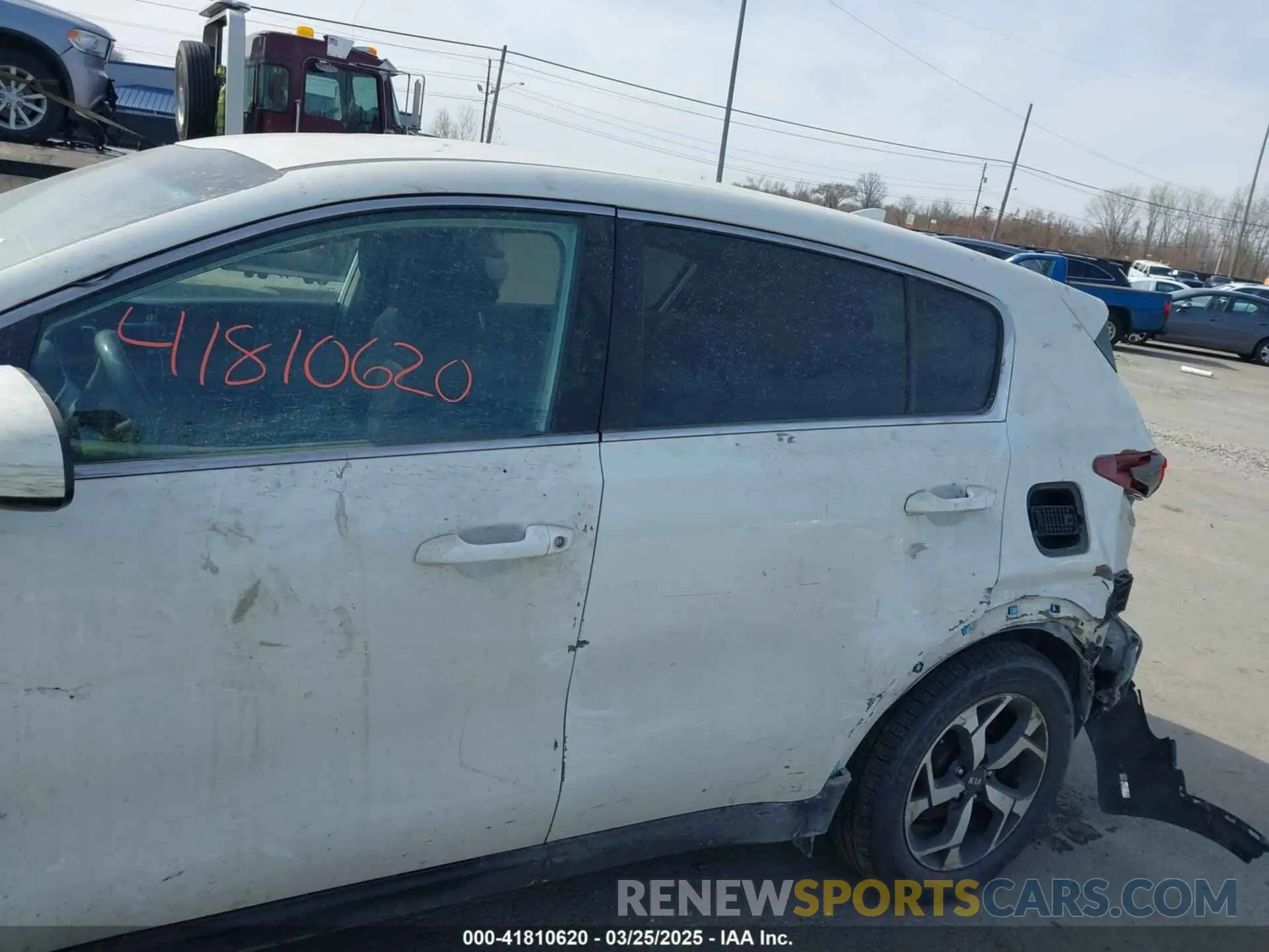 13 Photograph of a damaged car KNDPMCAC2L7776669 KIA SPORTAGE 2020