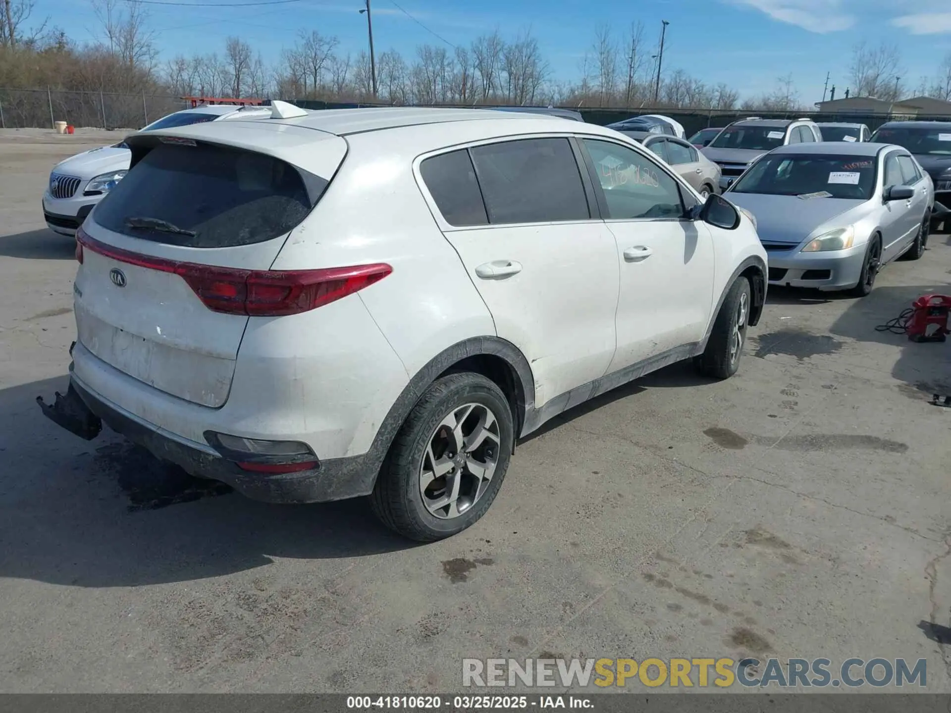 4 Photograph of a damaged car KNDPMCAC2L7776669 KIA SPORTAGE 2020