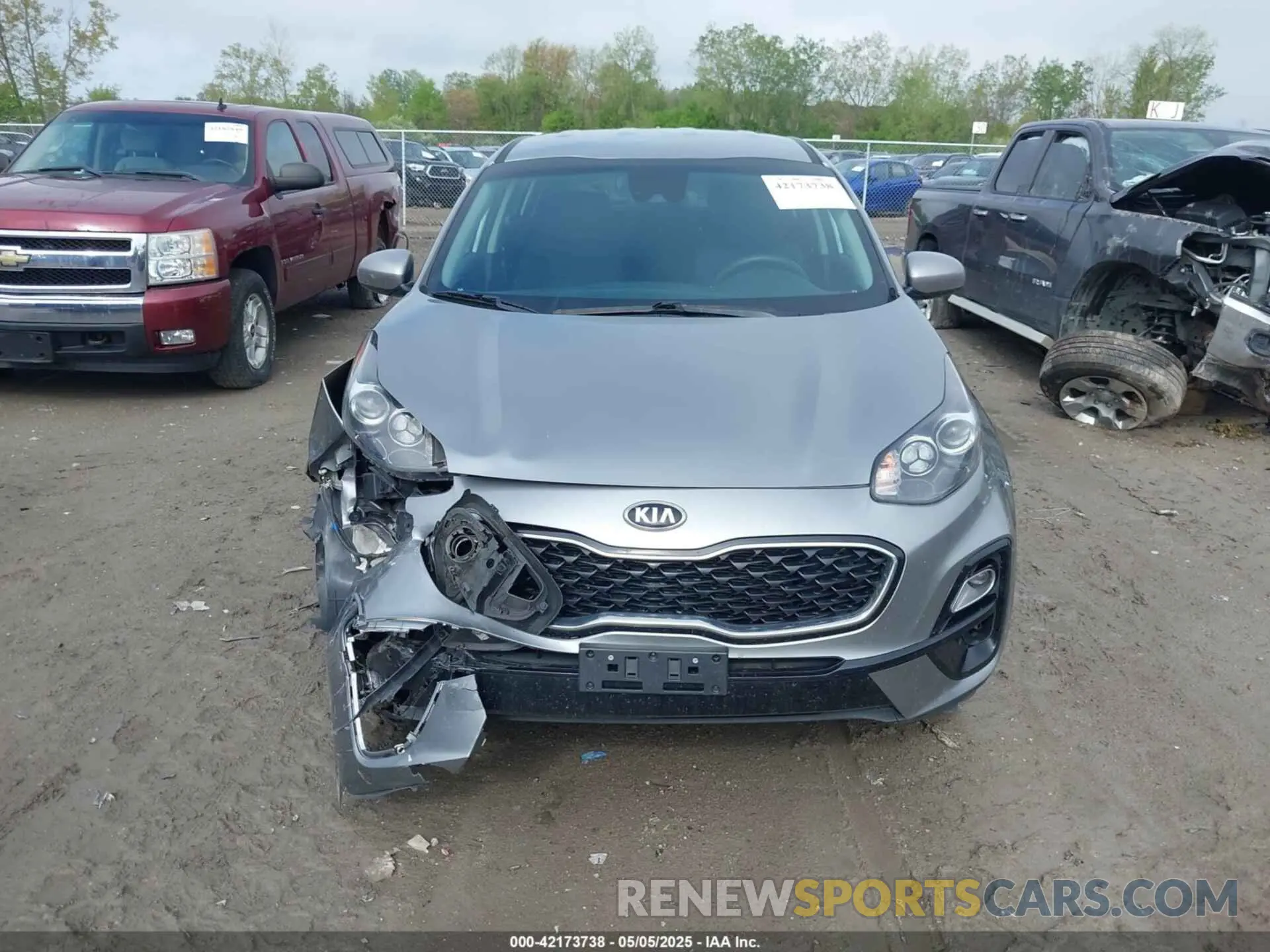 12 Photograph of a damaged car KNDPMCAC2L7778521 KIA SPORTAGE 2020