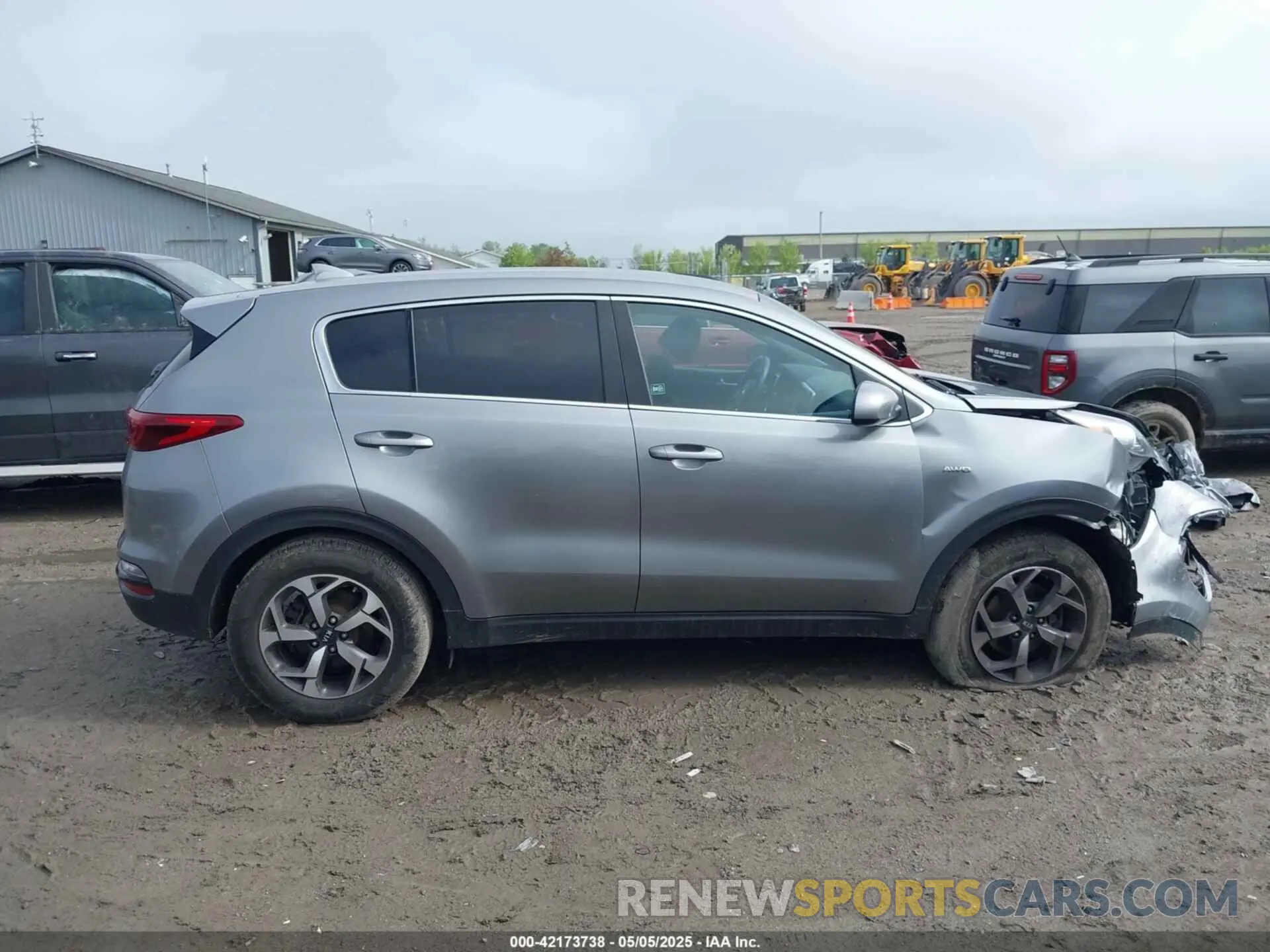 13 Photograph of a damaged car KNDPMCAC2L7778521 KIA SPORTAGE 2020