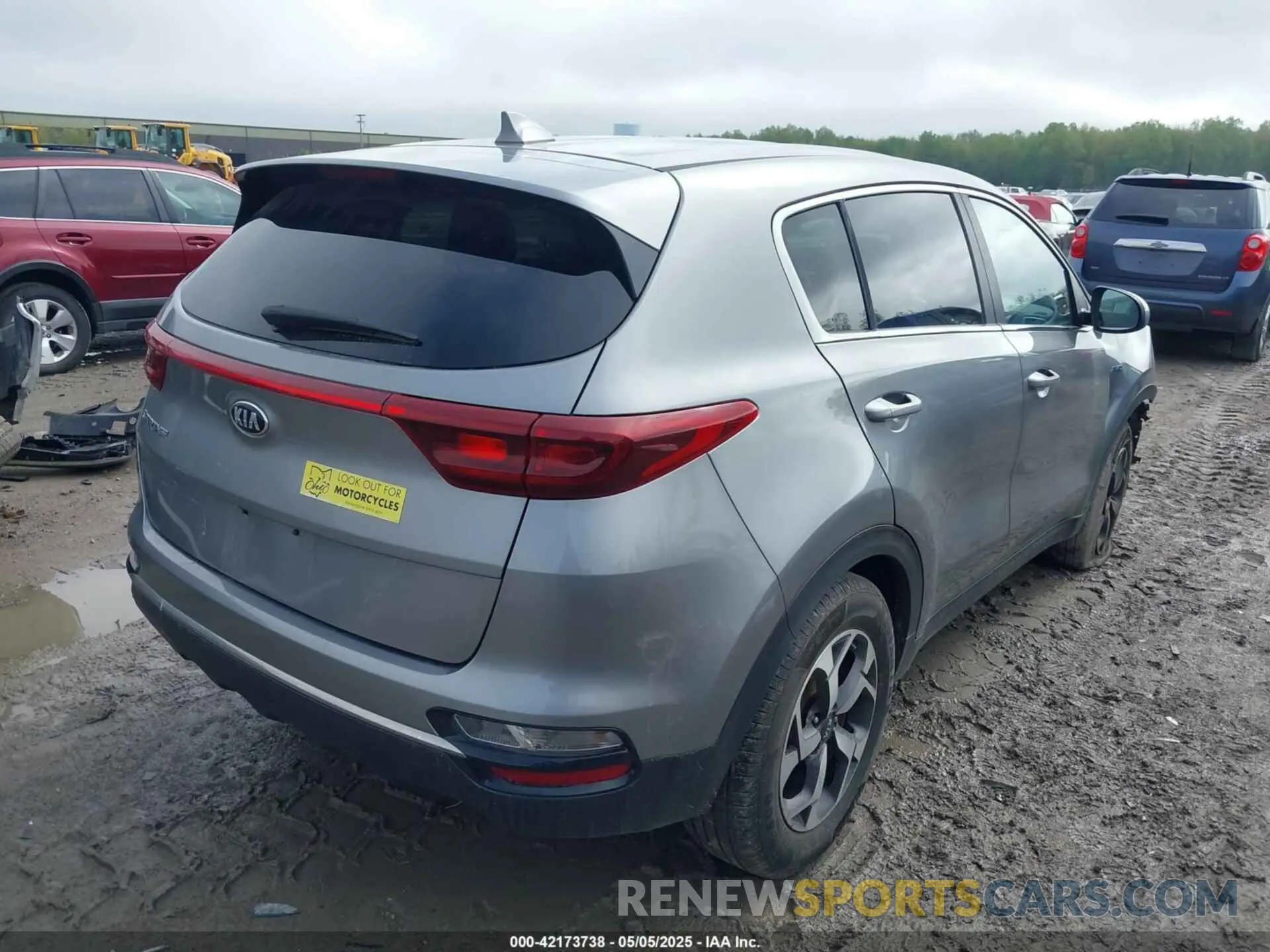 4 Photograph of a damaged car KNDPMCAC2L7778521 KIA SPORTAGE 2020