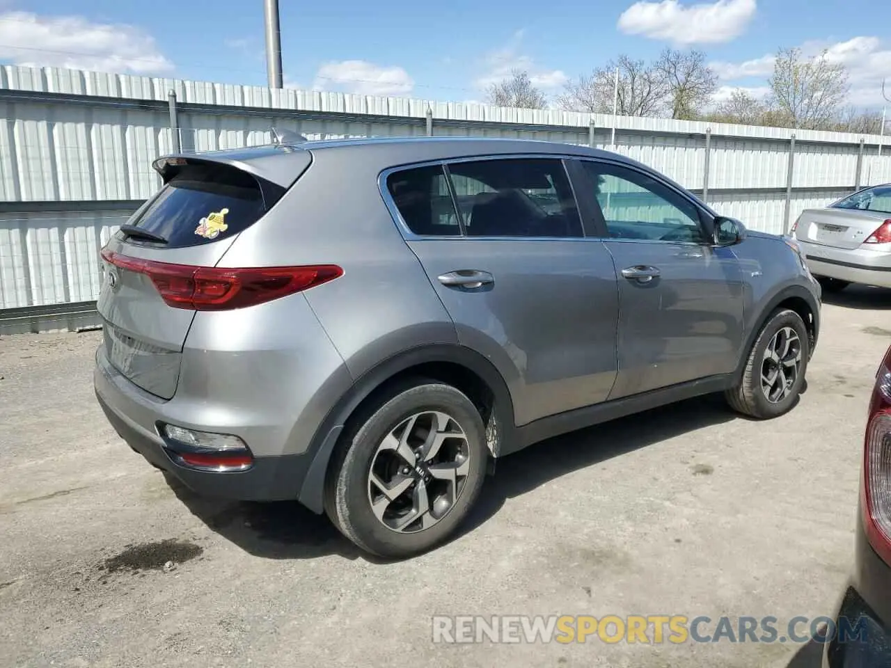 3 Photograph of a damaged car KNDPMCAC2L7781578 KIA SPORTAGE 2020