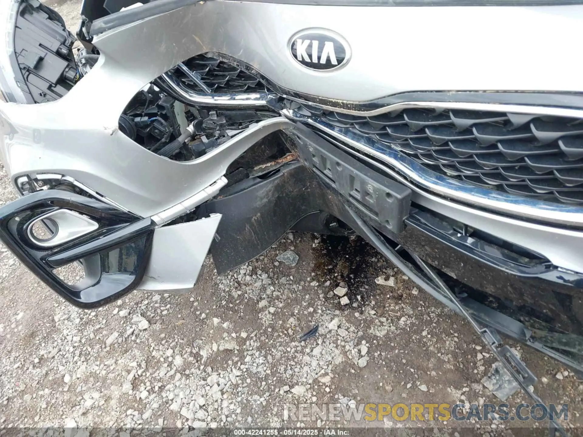 6 Photograph of a damaged car KNDPMCAC2L7785307 KIA SPORTAGE 2020