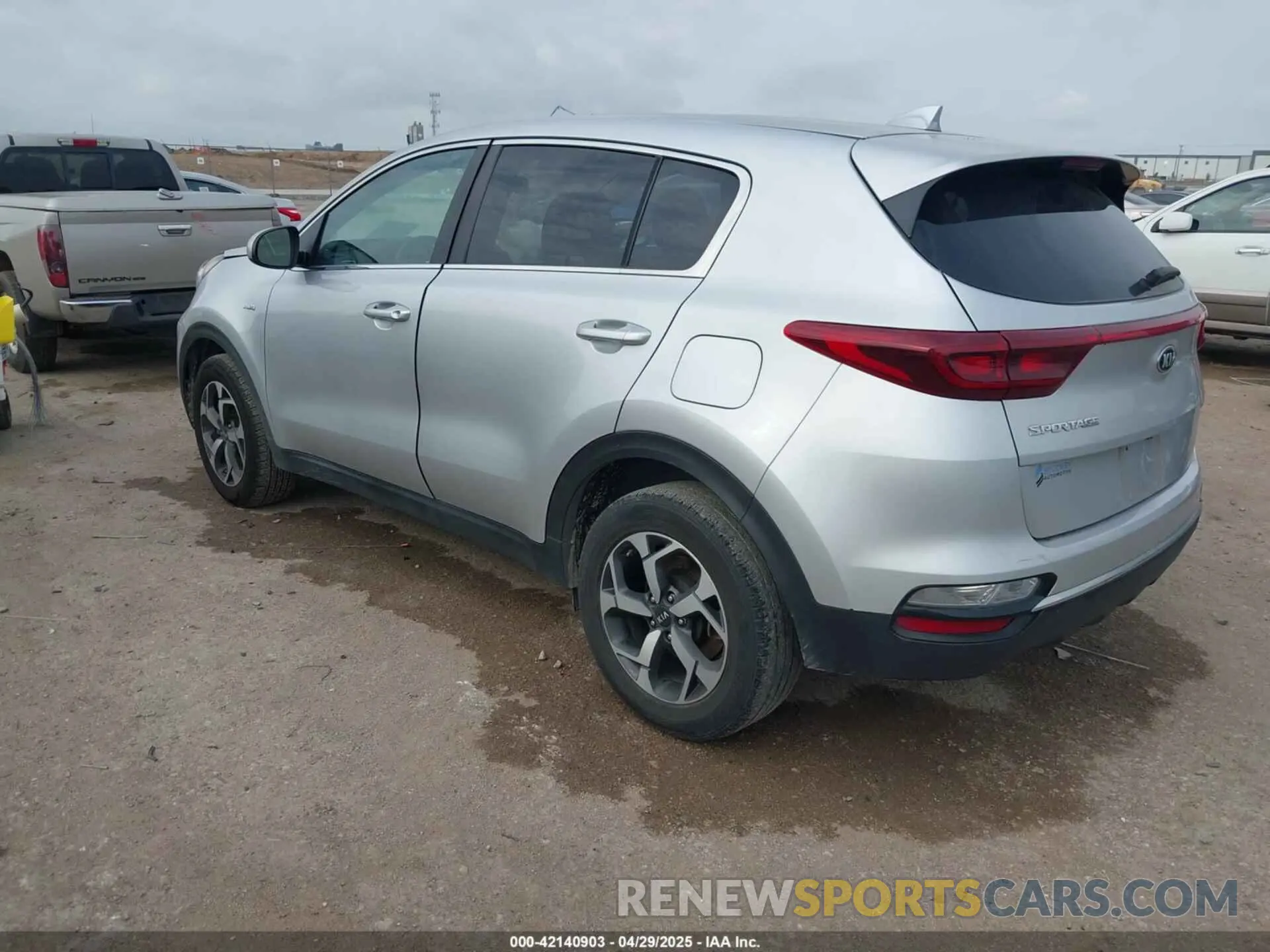 3 Photograph of a damaged car KNDPMCAC2L7786991 KIA SPORTAGE 2020