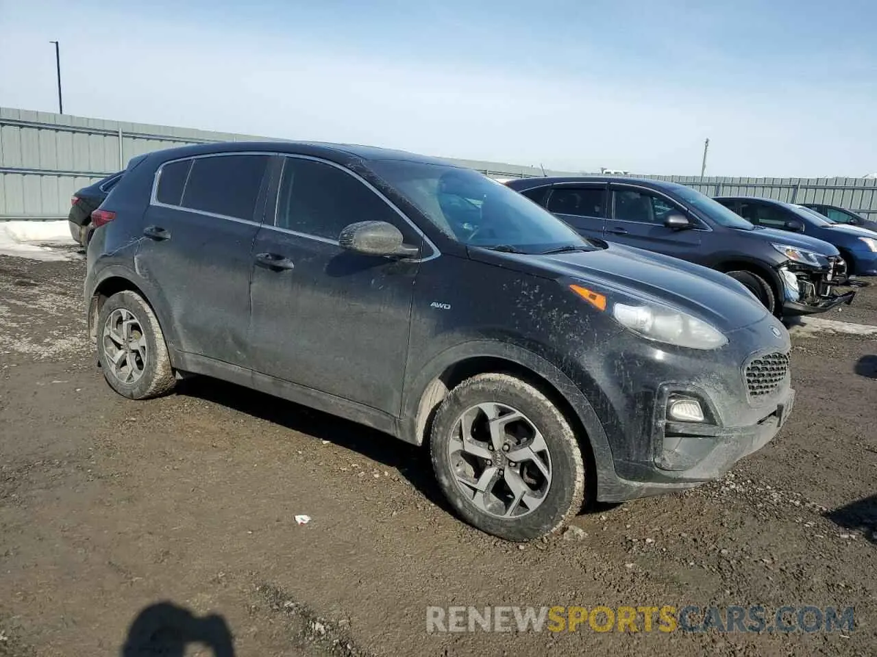 4 Photograph of a damaged car KNDPMCAC2L7794797 KIA SPORTAGE 2020