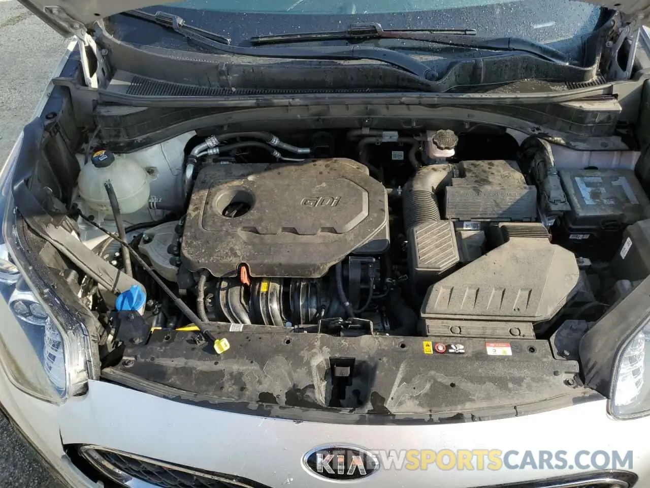 12 Photograph of a damaged car KNDPMCAC2L7802218 KIA SPORTAGE 2020