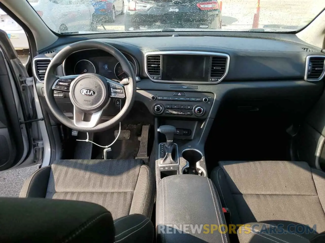 8 Photograph of a damaged car KNDPMCAC2L7802218 KIA SPORTAGE 2020