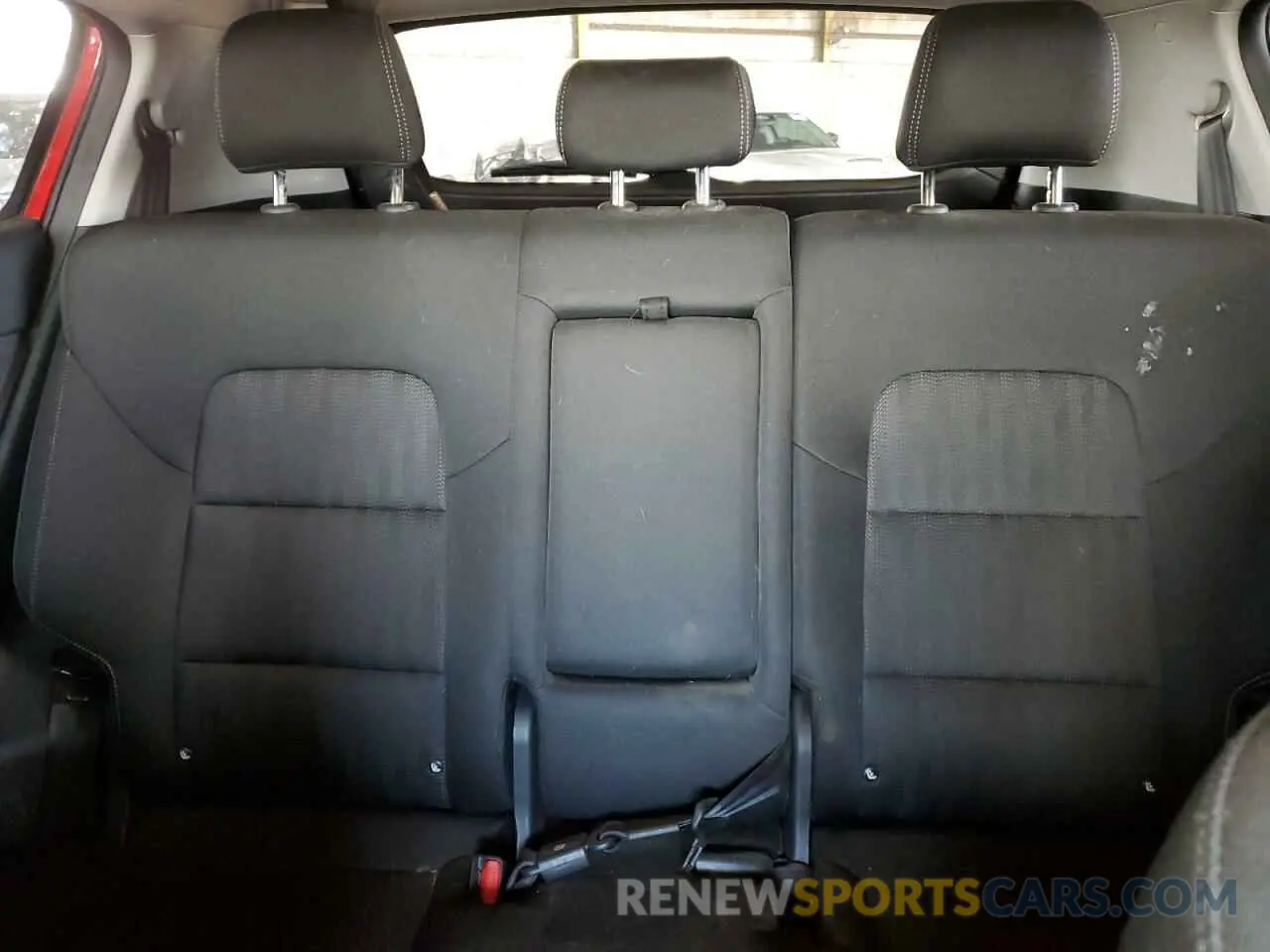 10 Photograph of a damaged car KNDPMCAC3L7658162 KIA SPORTAGE 2020