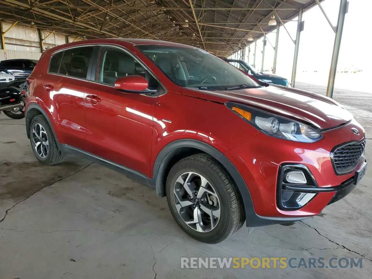 4 Photograph of a damaged car KNDPMCAC3L7658162 KIA SPORTAGE 2020
