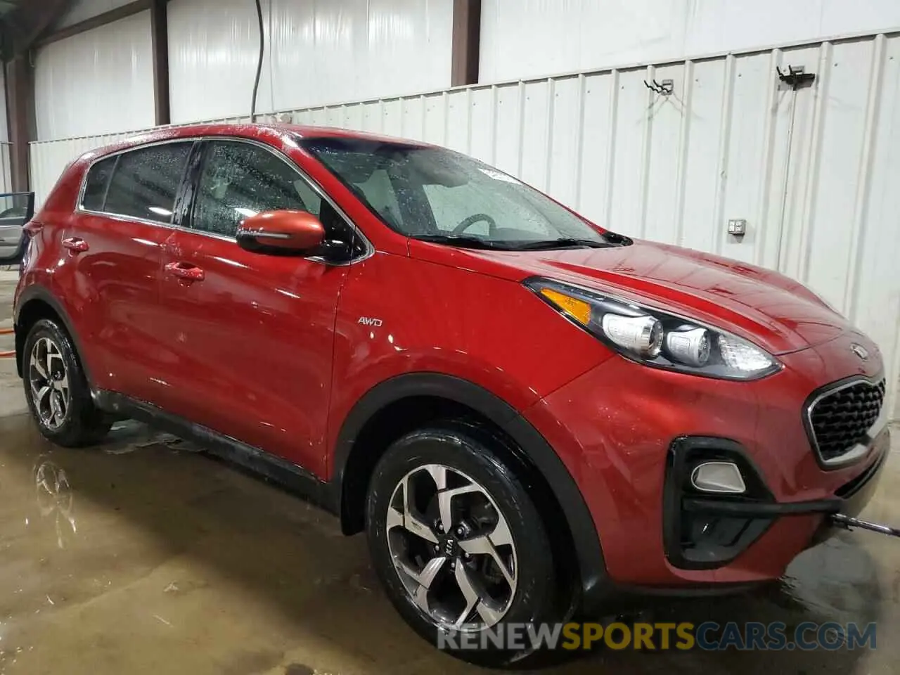 4 Photograph of a damaged car KNDPMCAC3L7661630 KIA SPORTAGE 2020