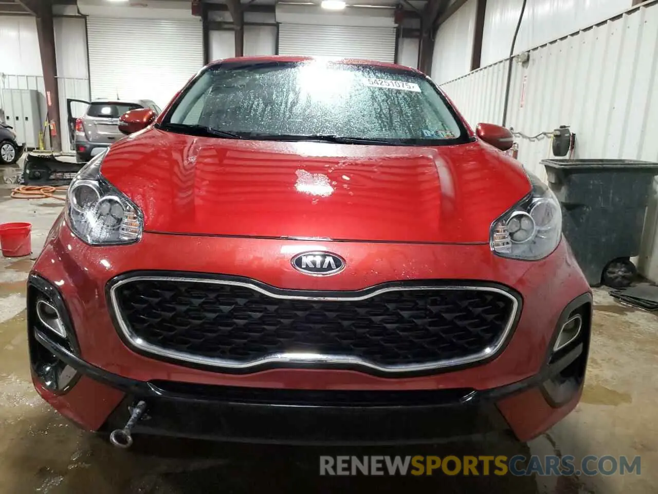 5 Photograph of a damaged car KNDPMCAC3L7661630 KIA SPORTAGE 2020