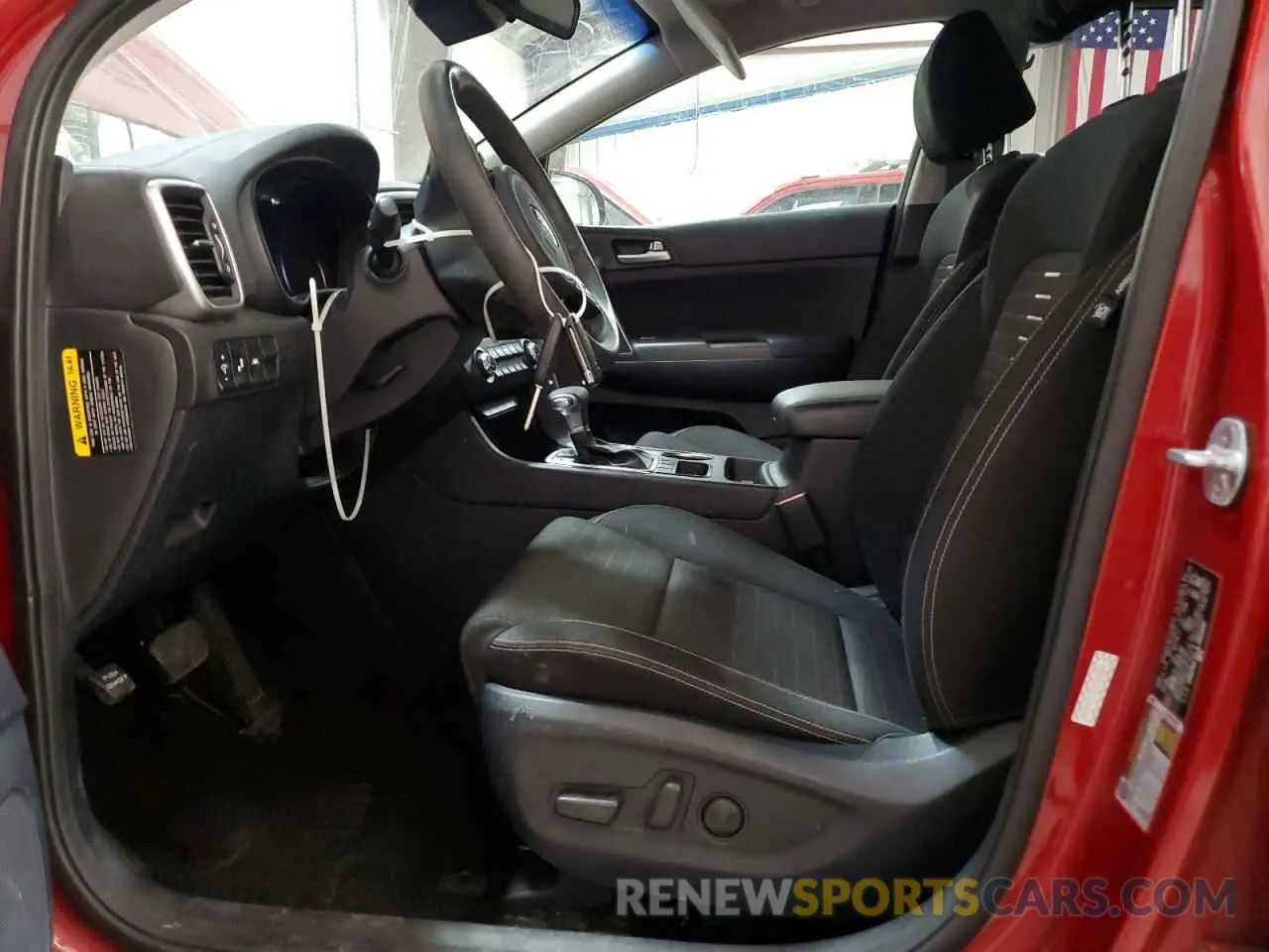 7 Photograph of a damaged car KNDPMCAC3L7661630 KIA SPORTAGE 2020