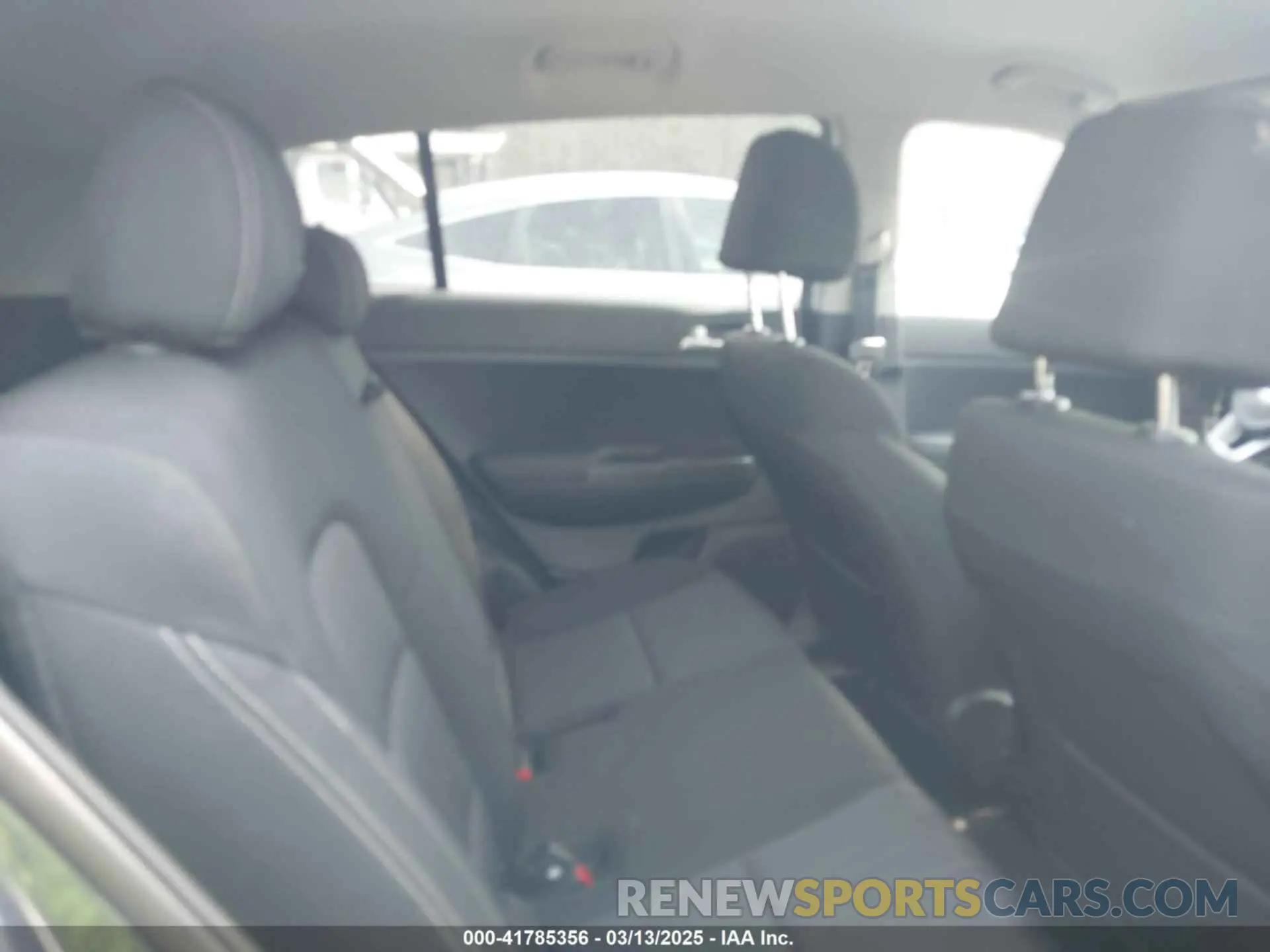 8 Photograph of a damaged car KNDPMCAC3L7703679 KIA SPORTAGE 2020