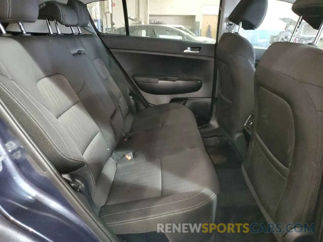 11 Photograph of a damaged car KNDPMCAC3L7741672 KIA SPORTAGE 2020