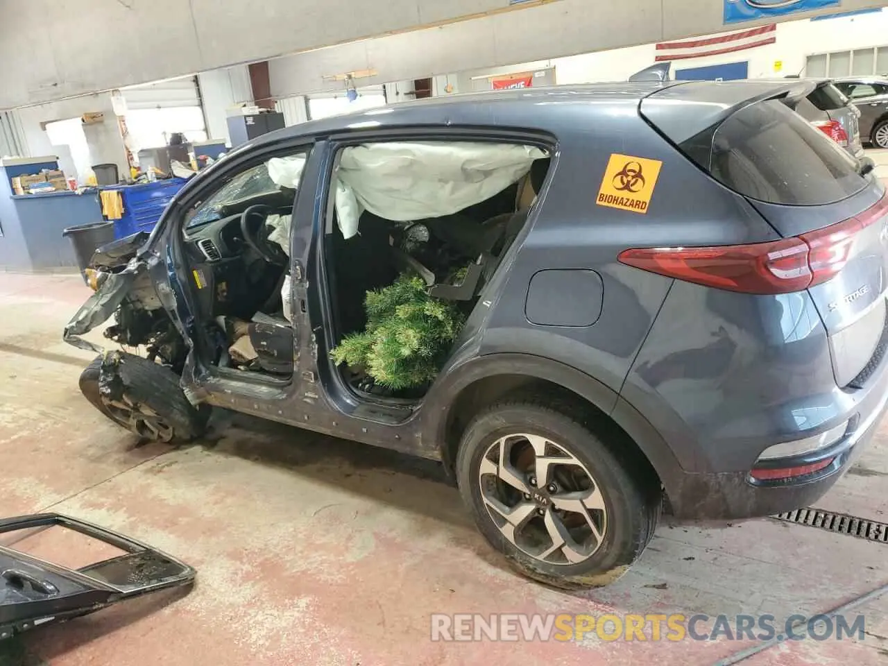 2 Photograph of a damaged car KNDPMCAC3L7788359 KIA SPORTAGE 2020