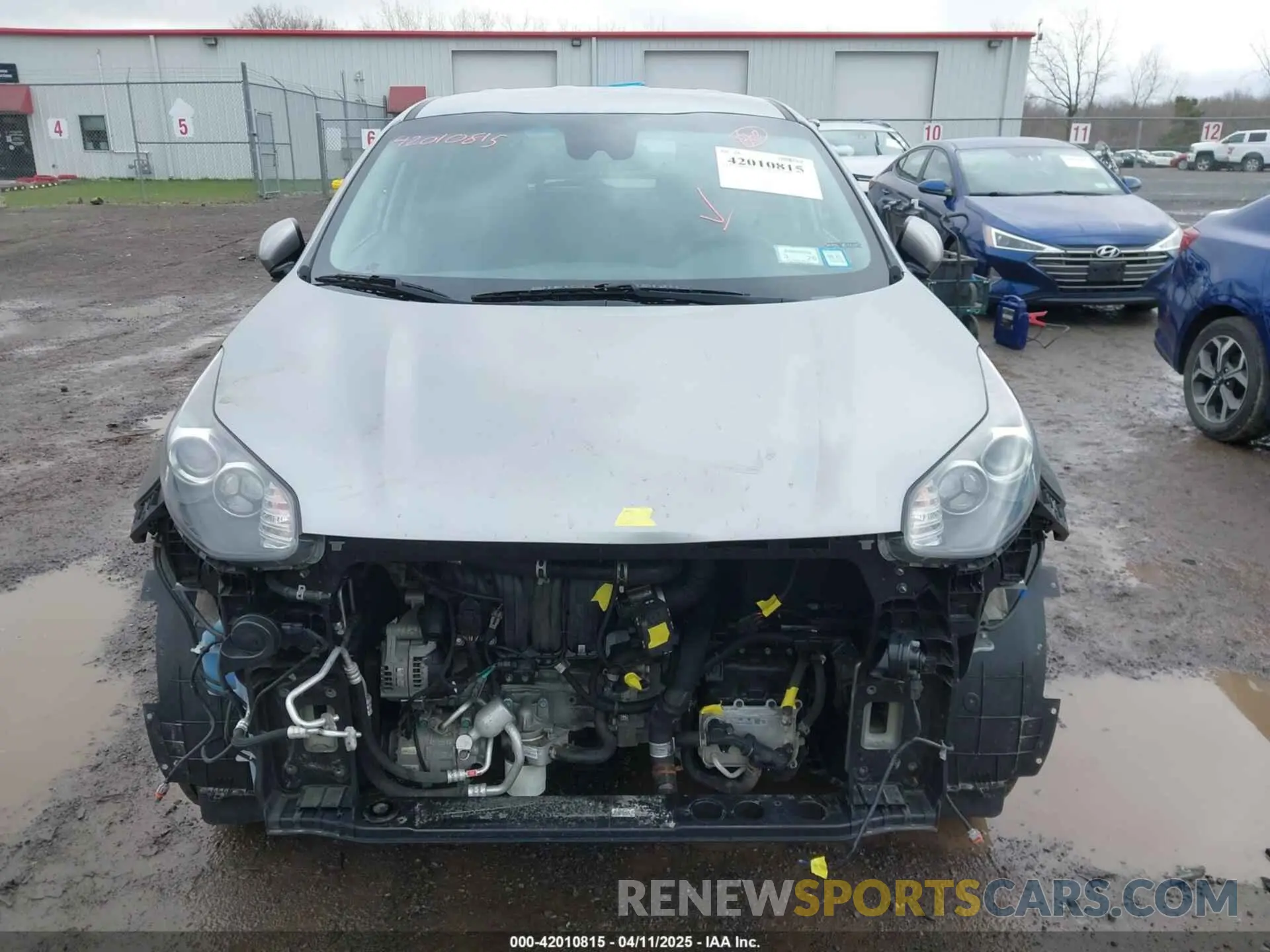 13 Photograph of a damaged car KNDPMCAC3L7805385 KIA SPORTAGE 2020