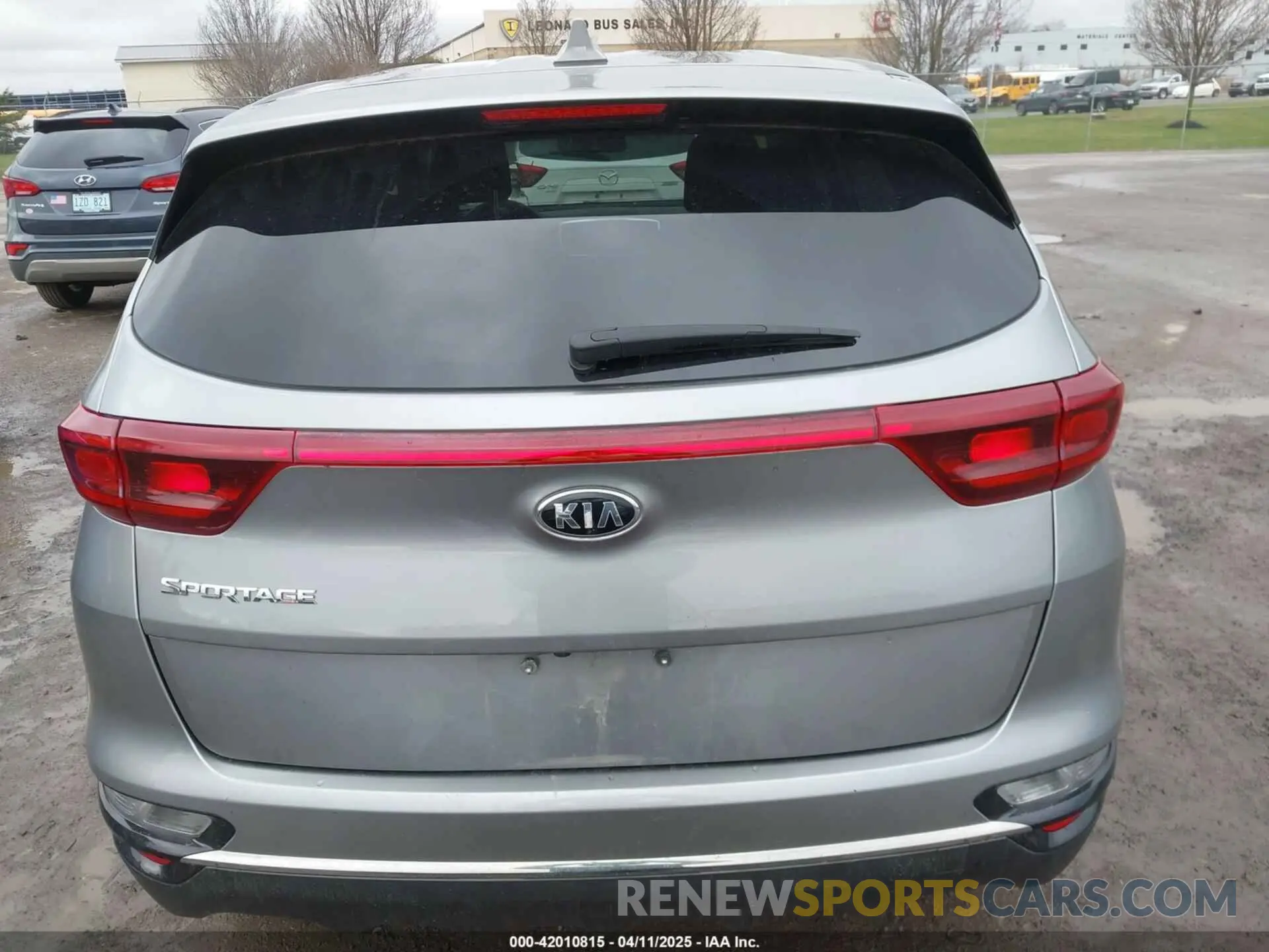 17 Photograph of a damaged car KNDPMCAC3L7805385 KIA SPORTAGE 2020